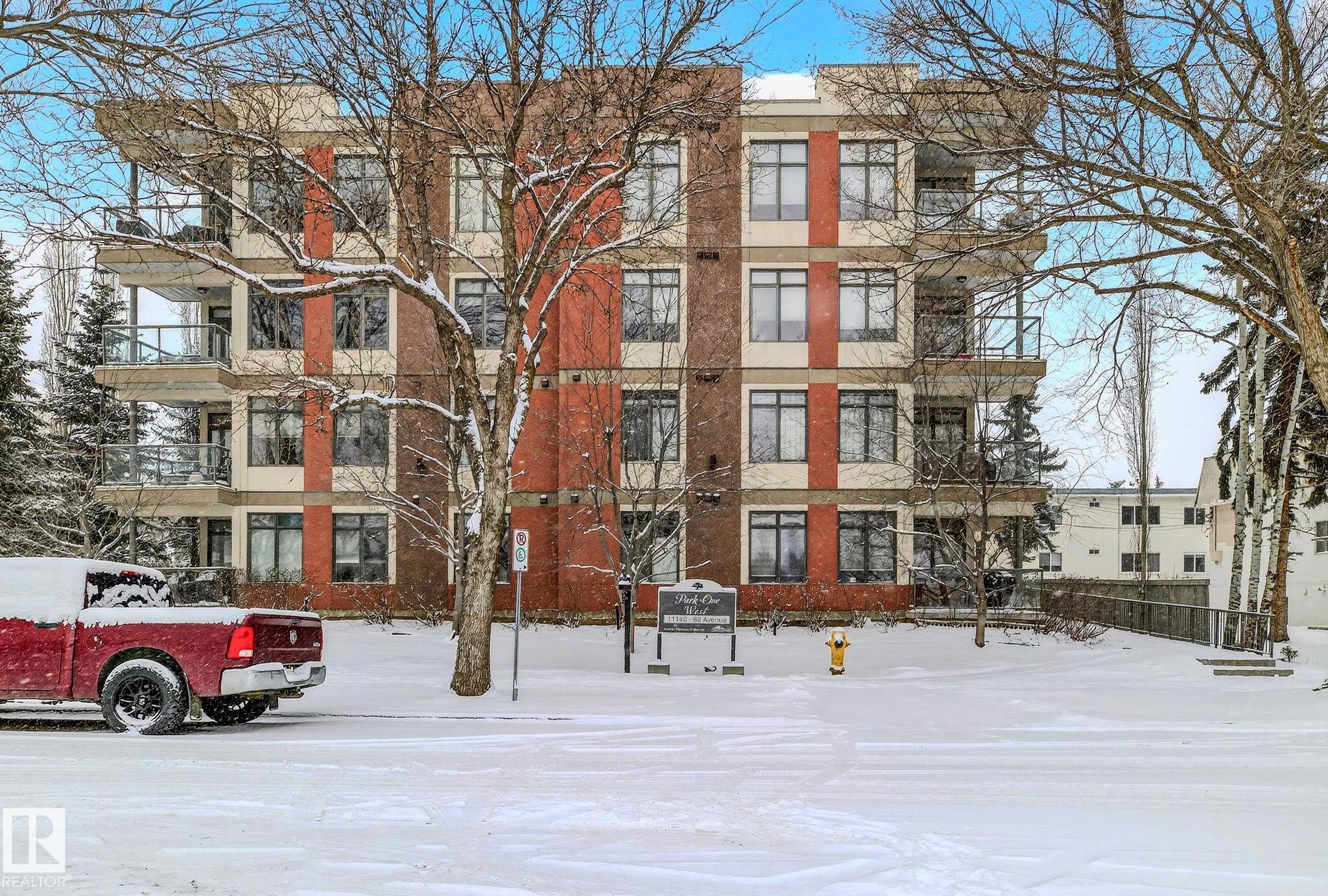 Photo 2 at 301 - 11140 68 Avenue NW, Parkallen, Edmonton