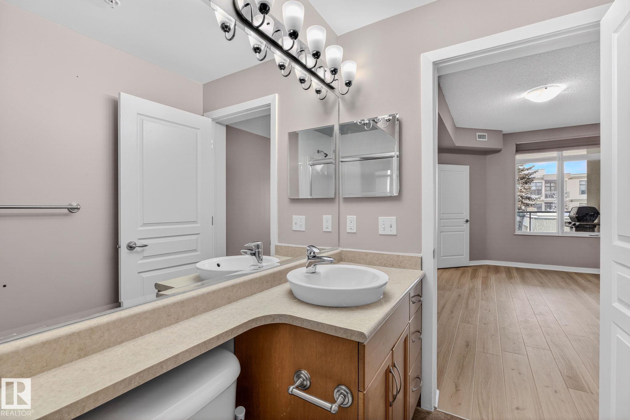 Photo 22 at 301 - 11140 68 Avenue NW, Parkallen, Edmonton