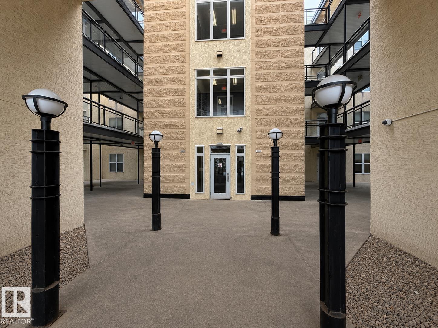 https://zimg.paragon.ice.com/ParagonImages/Property/PM/RAE/225392254/22/0/0/1344ecb07680df02e5decb578bd46ece/1/e0fc64ce888c954d6f1598643954bac8/225392254-3f44db75-44fd-45f5-8569-8a48648f4d77.JPG
