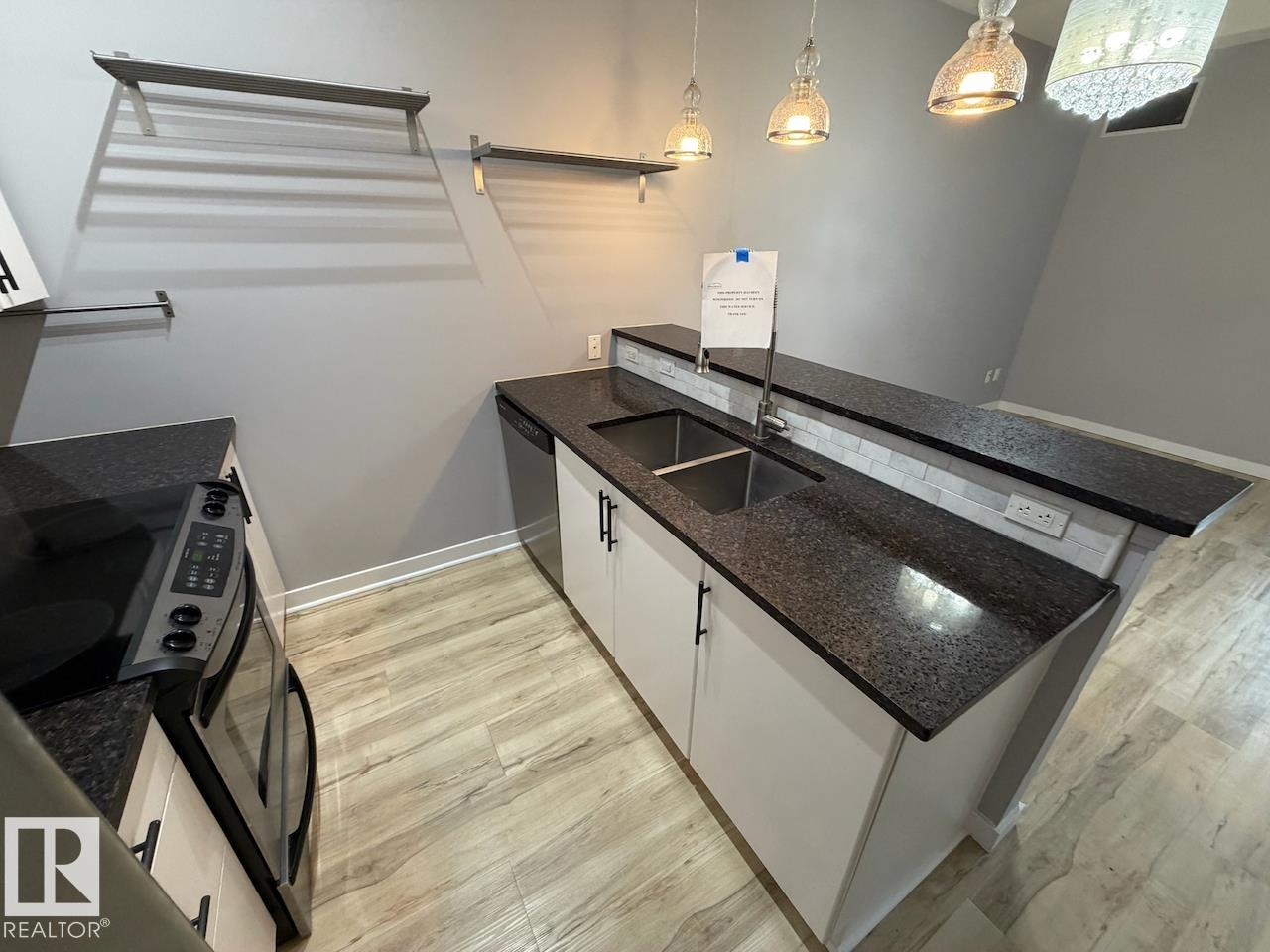https://zimg.paragon.ice.com/ParagonImages/Property/PM/RAE/225392254/7/0/0/71cf307c44409d4c57790b65df63acee/1/e0fc64ce888c954d6f1598643954bac8/225392254-0A5AB920-4B5F-435D-A922-61DF928AFB79.JPG
