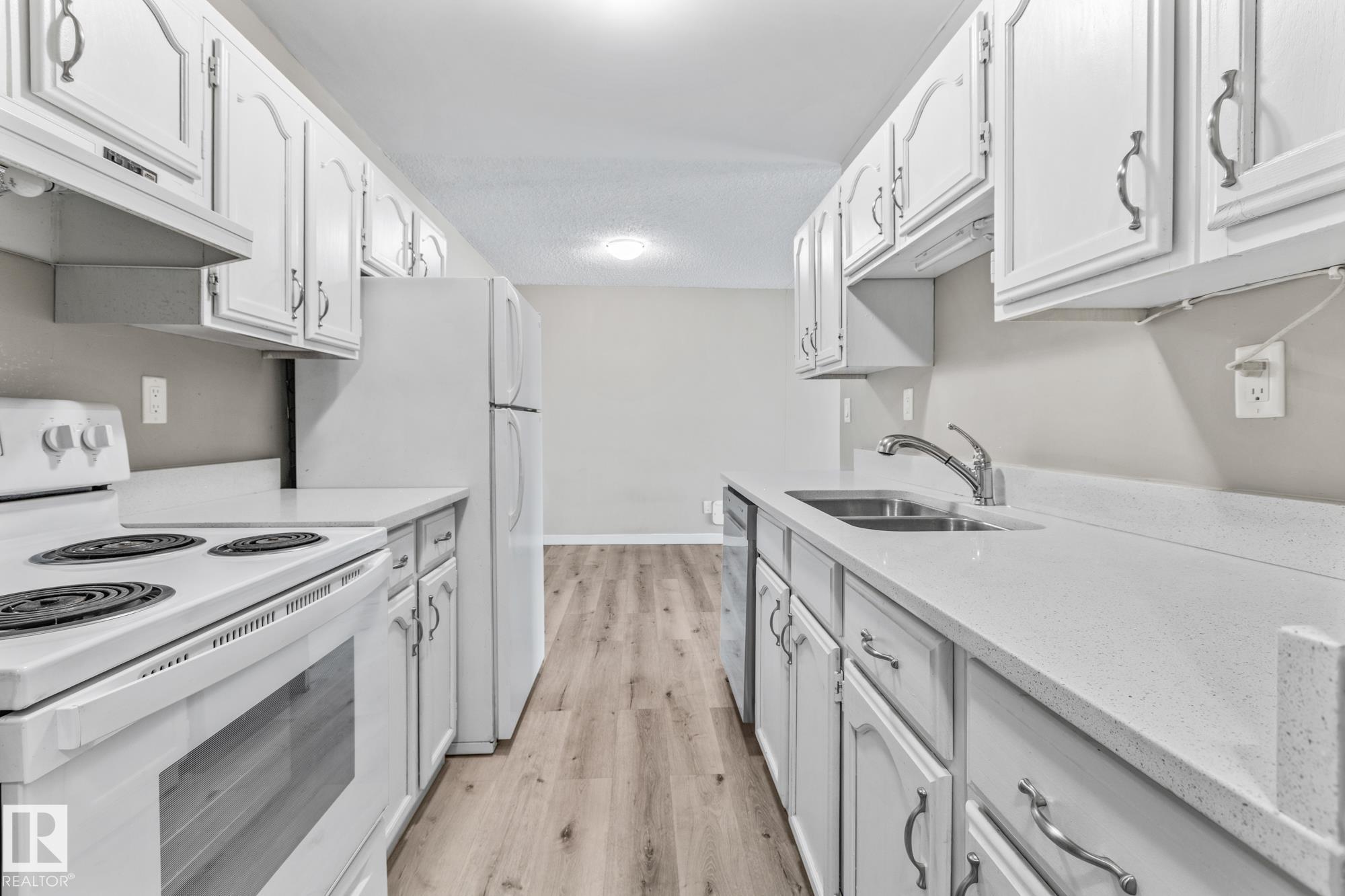 Photo 7 at 502 - 10125 109 Street NW, Downtown, Edmonton