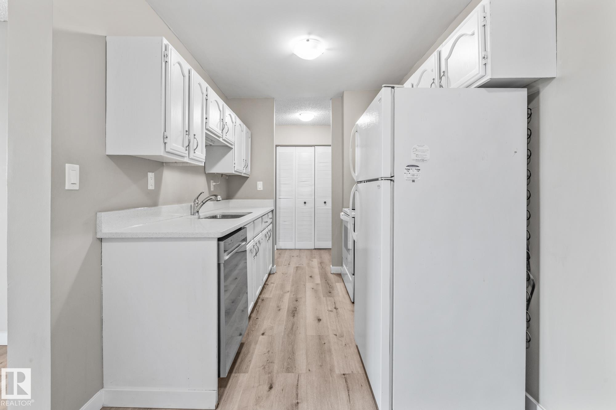 Photo 9 at 502 - 10125 109 Street NW, Downtown, Edmonton