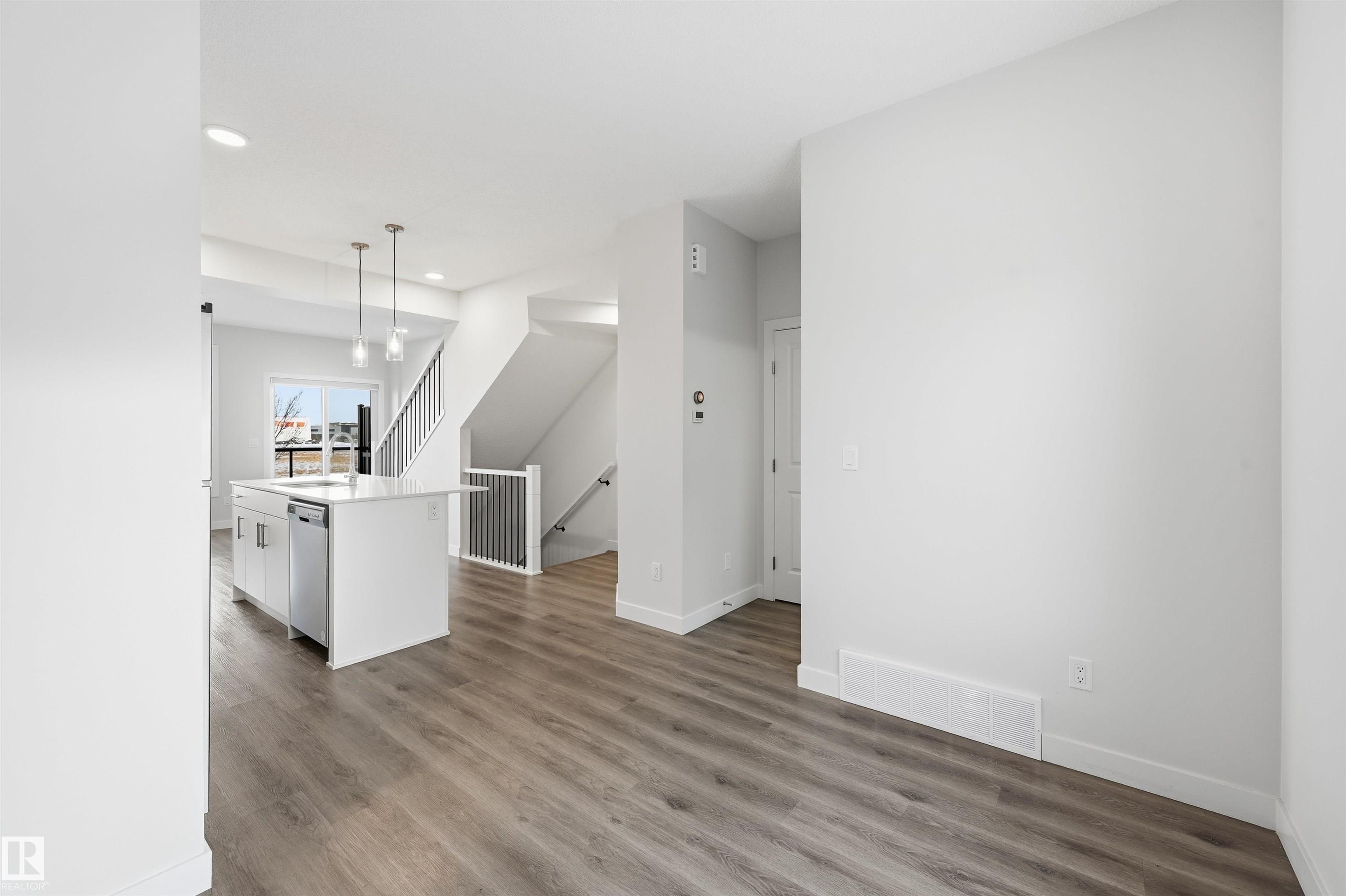 Photo 13 at 37 - 1010 Rabbit Hill Road SW, Glenridding Heights, Edmonton