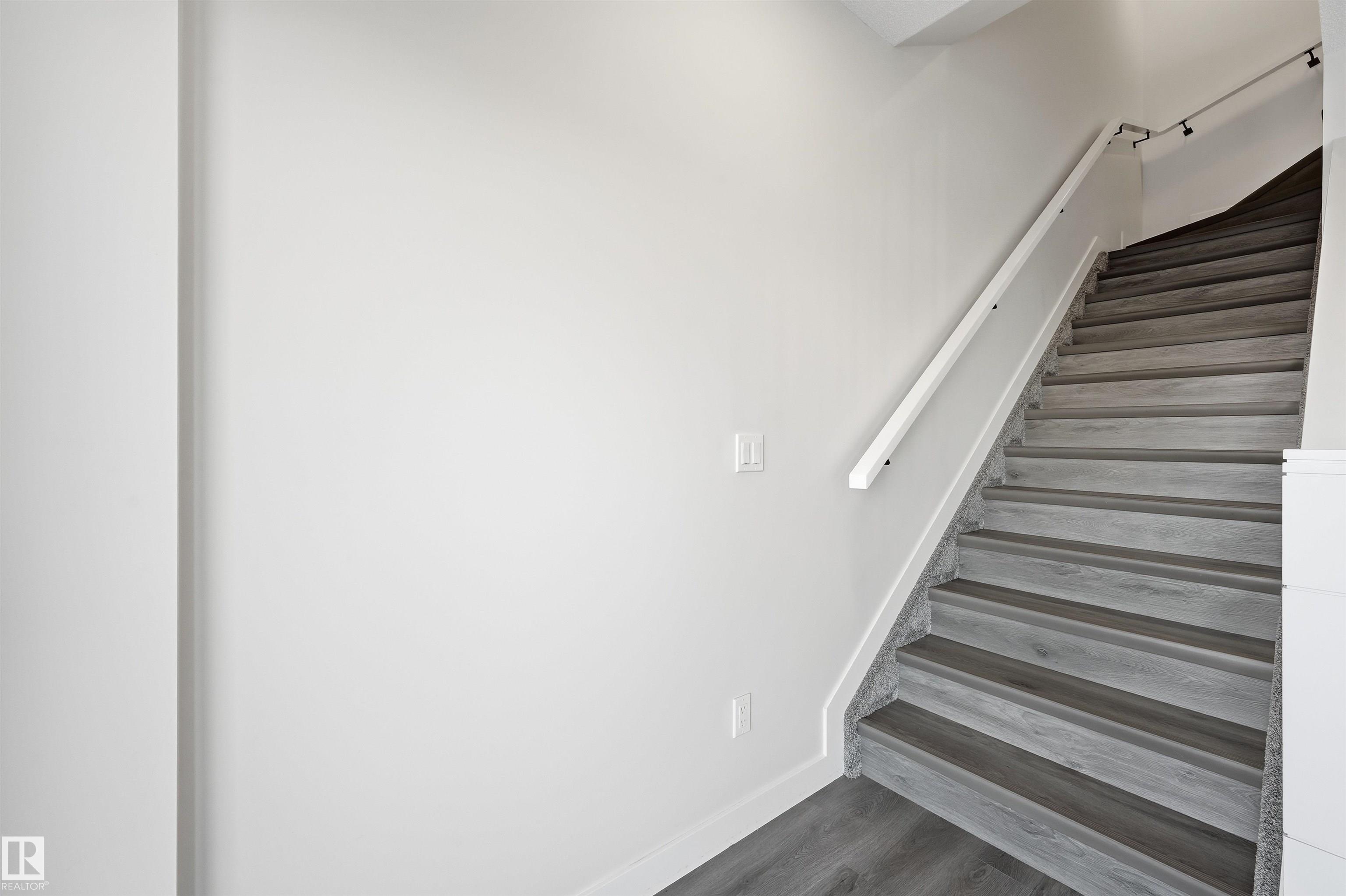 Photo 24 at 37 - 1010 Rabbit Hill Road SW, Glenridding Heights, Edmonton