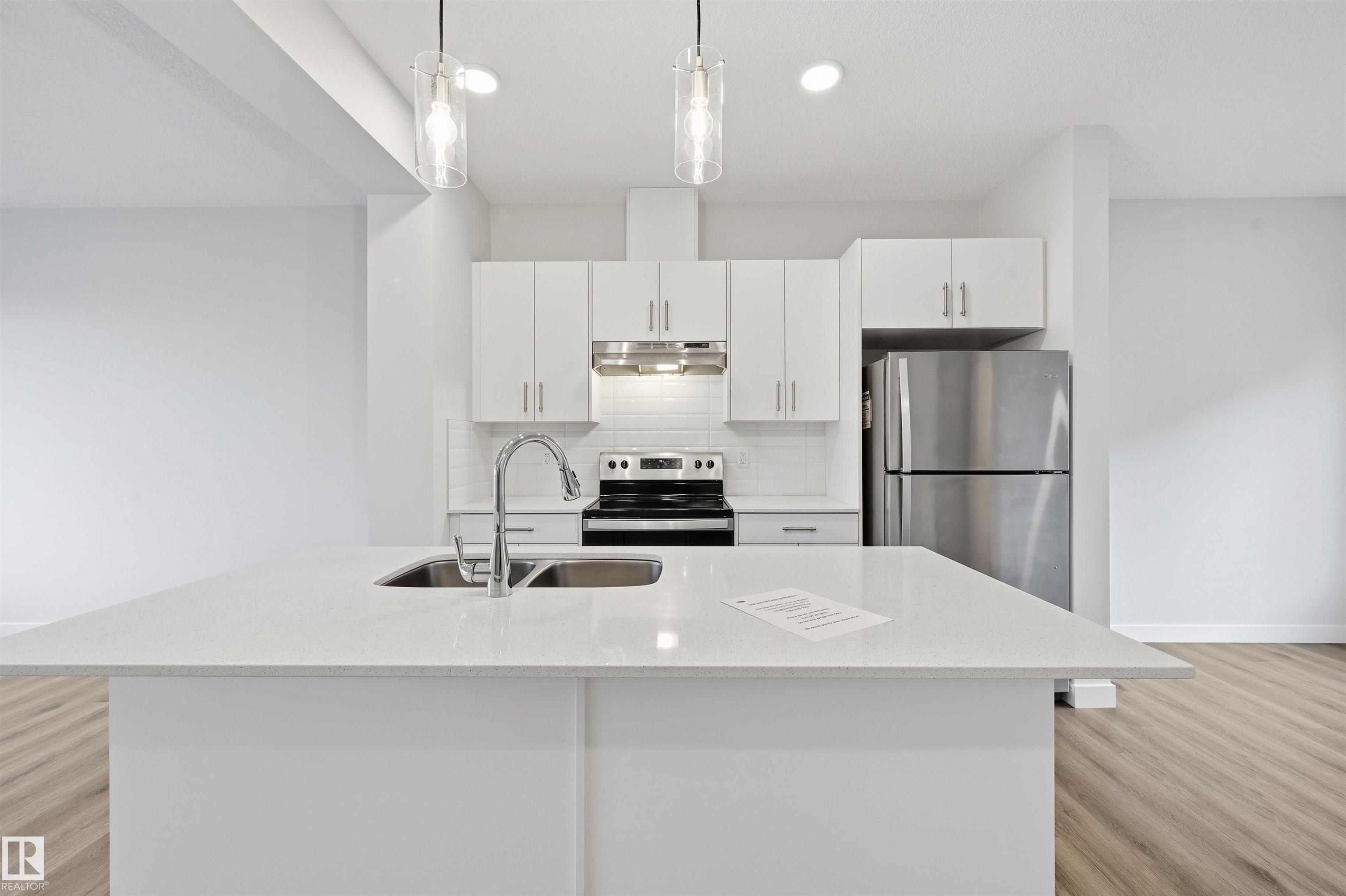 Photo 12 at 38 - 1010 Rabbit Hill Road SW, Glenridding Heights, Edmonton