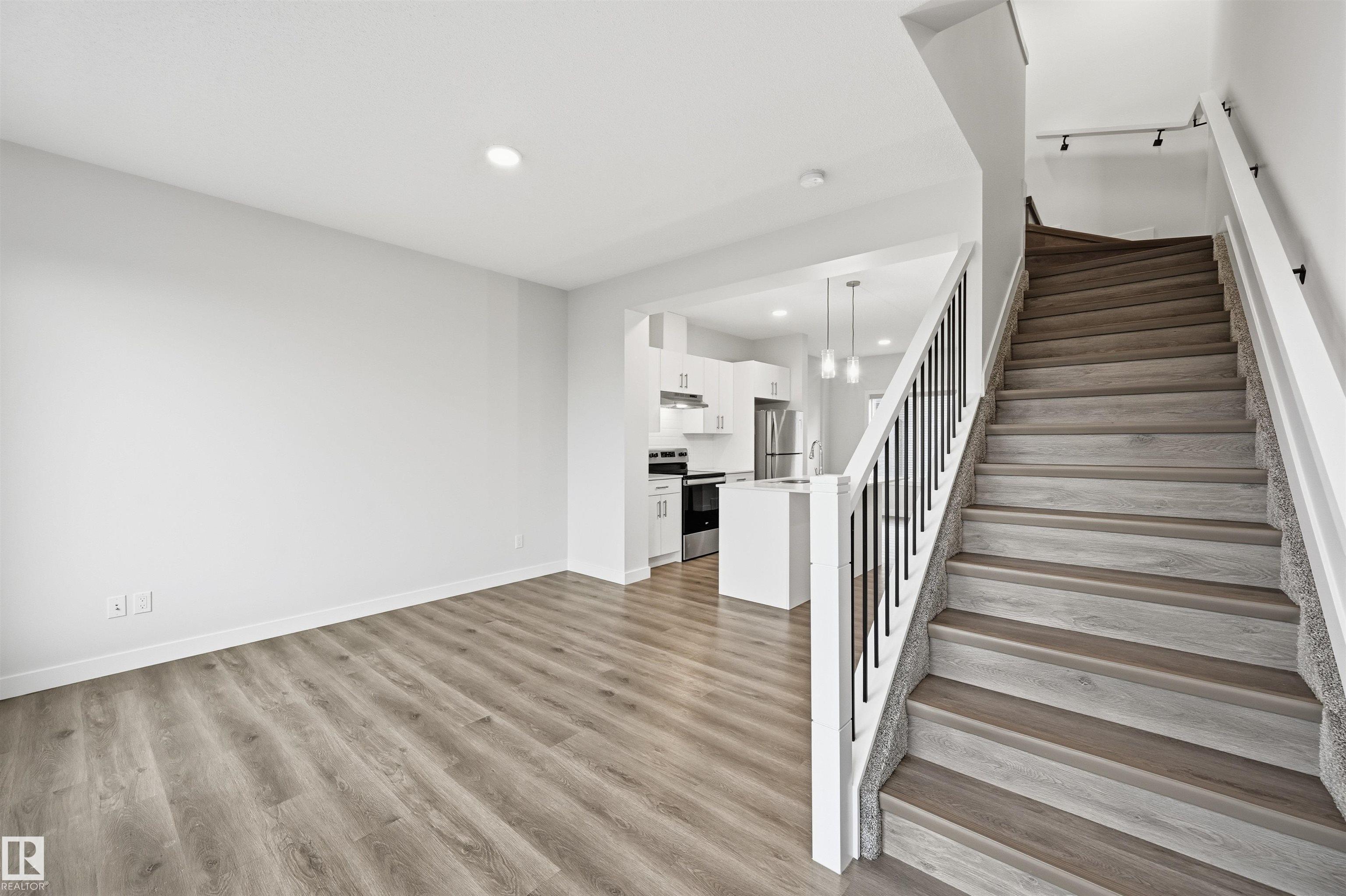 Photo 24 at 38 - 1010 Rabbit Hill Road SW, Glenridding Heights, Edmonton