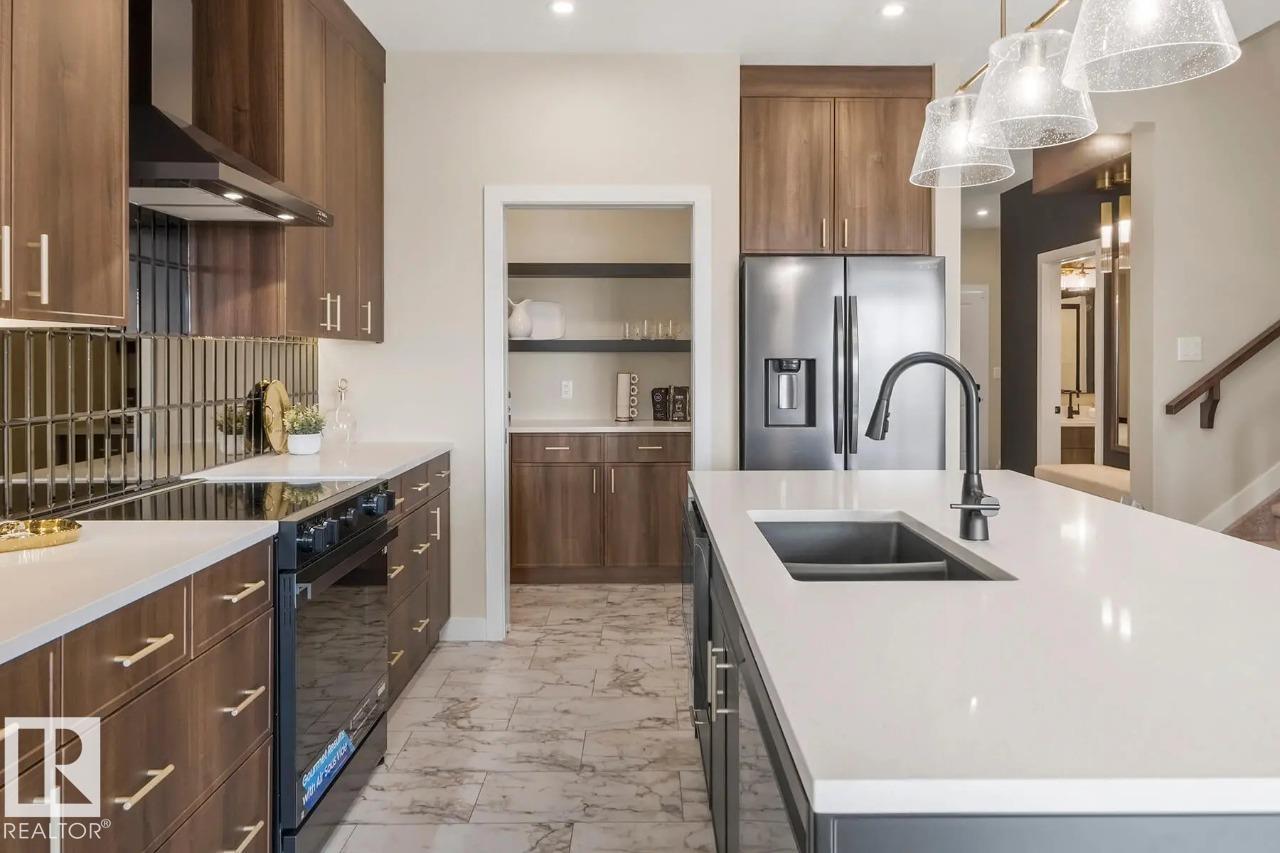 Photo 7 at 22725 89a Avenue NW, Rosenthal, Edmonton