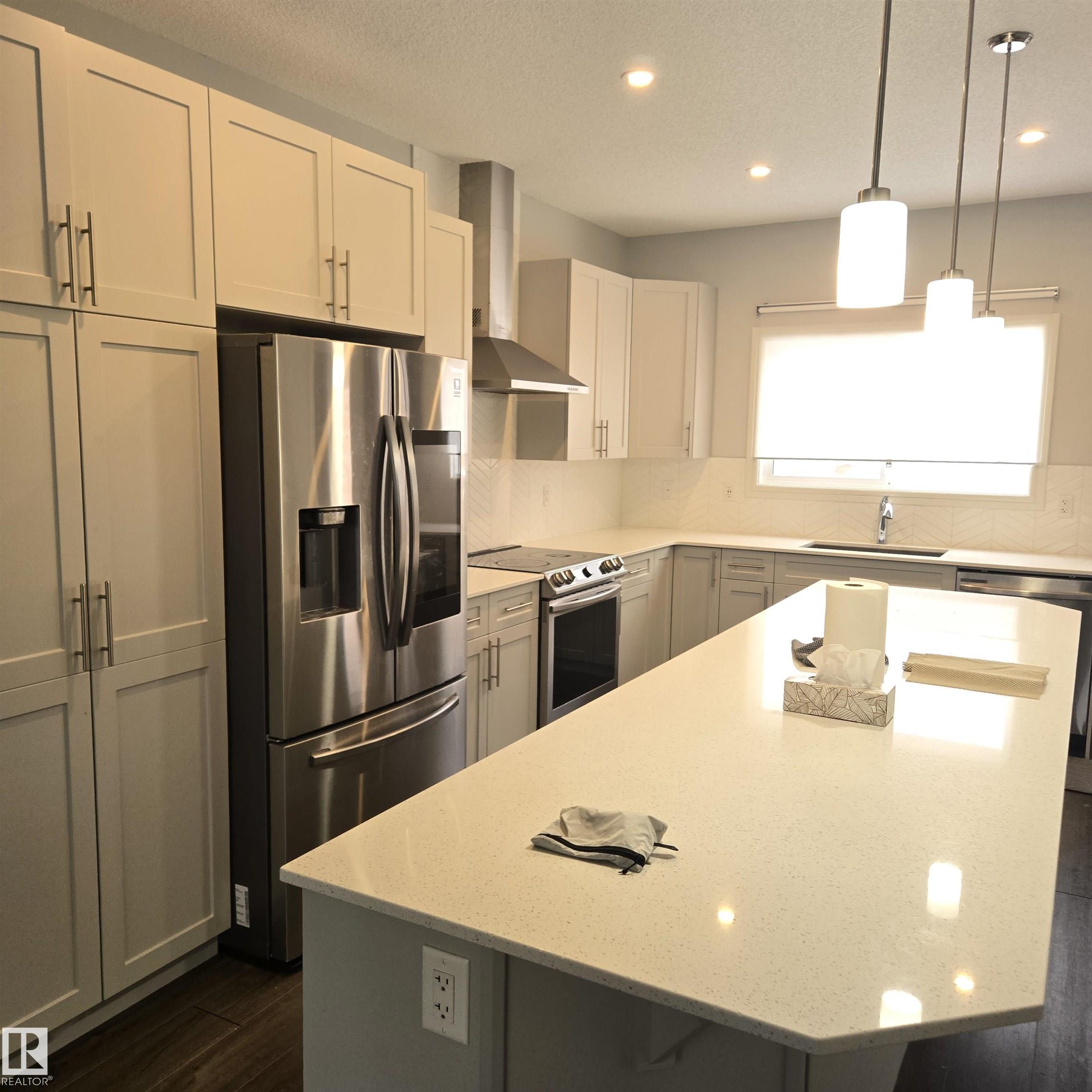 Picture for 1412 CHERNIAK WY SW