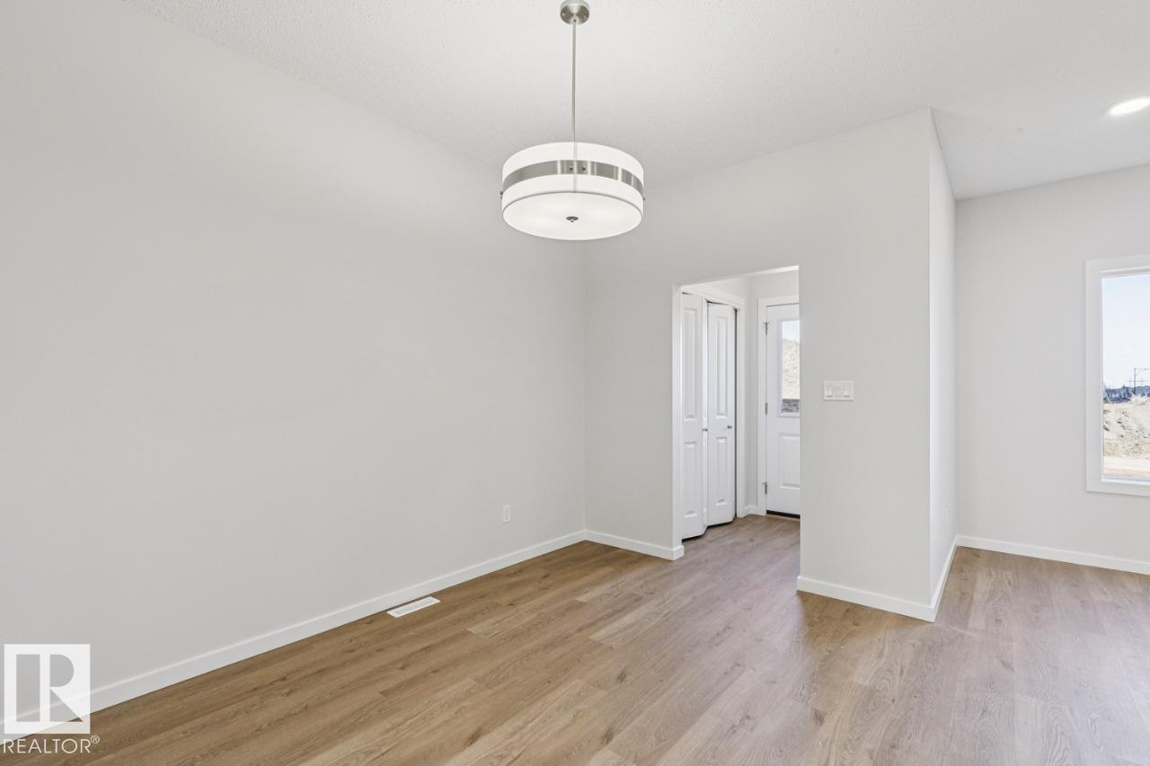 https://zimg.paragon.ice.com/ParagonImages/Property/PM/RAE/225392305/12/0/0/47ea618a33e6142da744a165177eedf5/1/2a043716d96132482a9dd66759f987d0/225392305-e75c1ca7-aaa5-4b3d-ab49-ceddb71b8717.JPG
