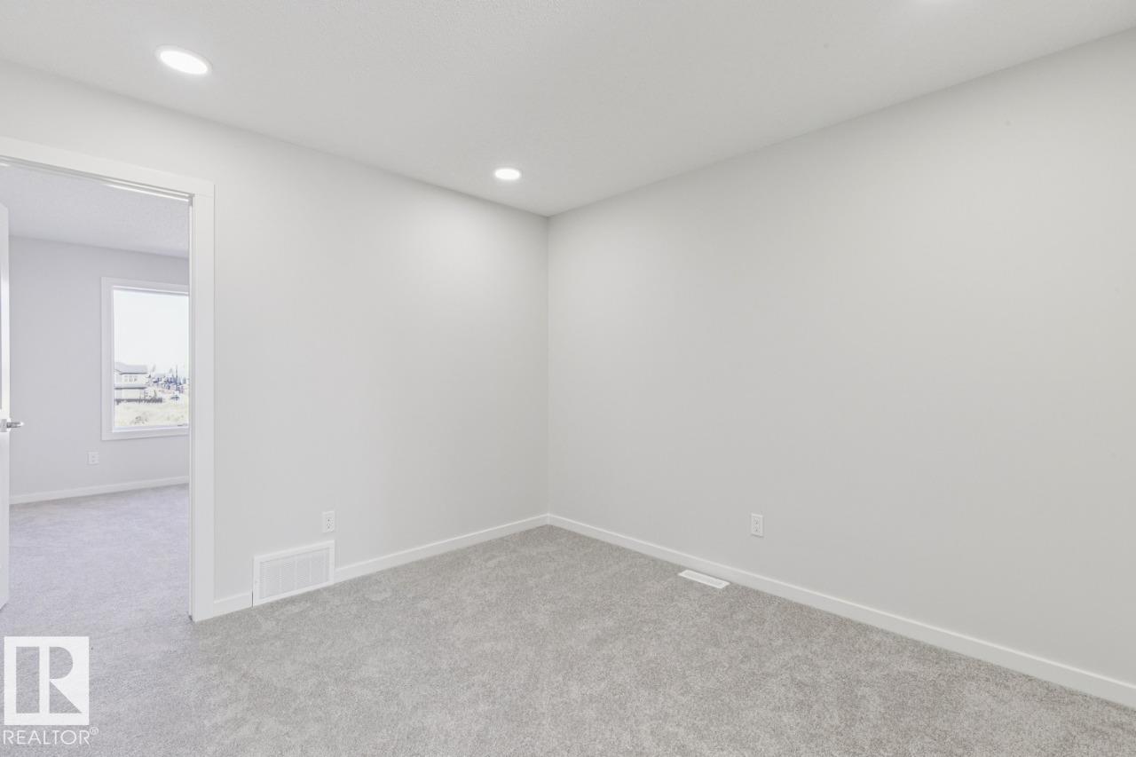 https://zimg.paragon.ice.com/ParagonImages/Property/PM/RAE/225392305/18/0/0/90d76abb95ed60e280032492db787a1c/1/2a043716d96132482a9dd66759f987d0/225392305-d1ac2719-b090-4d17-b1c6-d94e6eda73e3.JPG