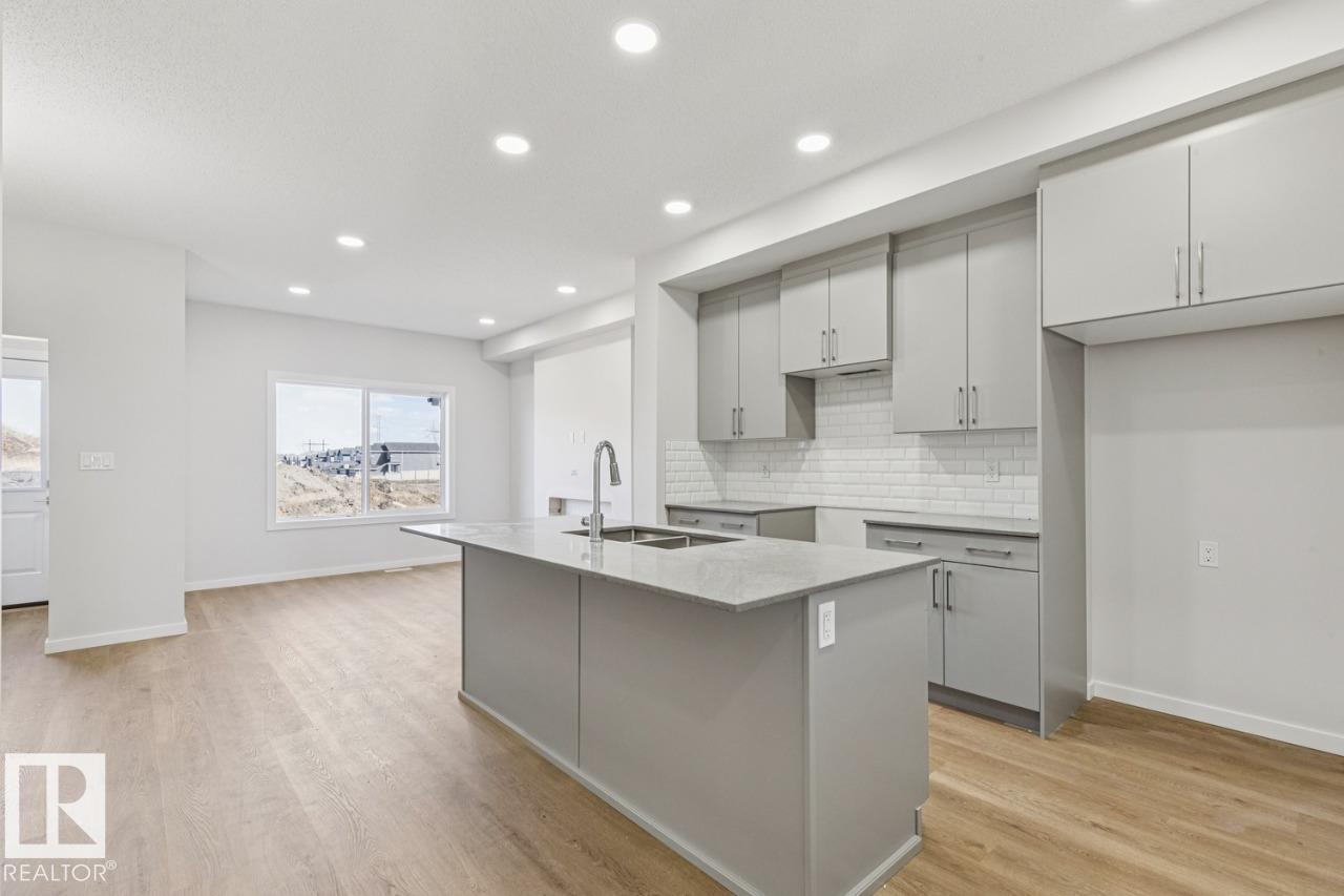 Picture for 319 EDGEMONT DR NW