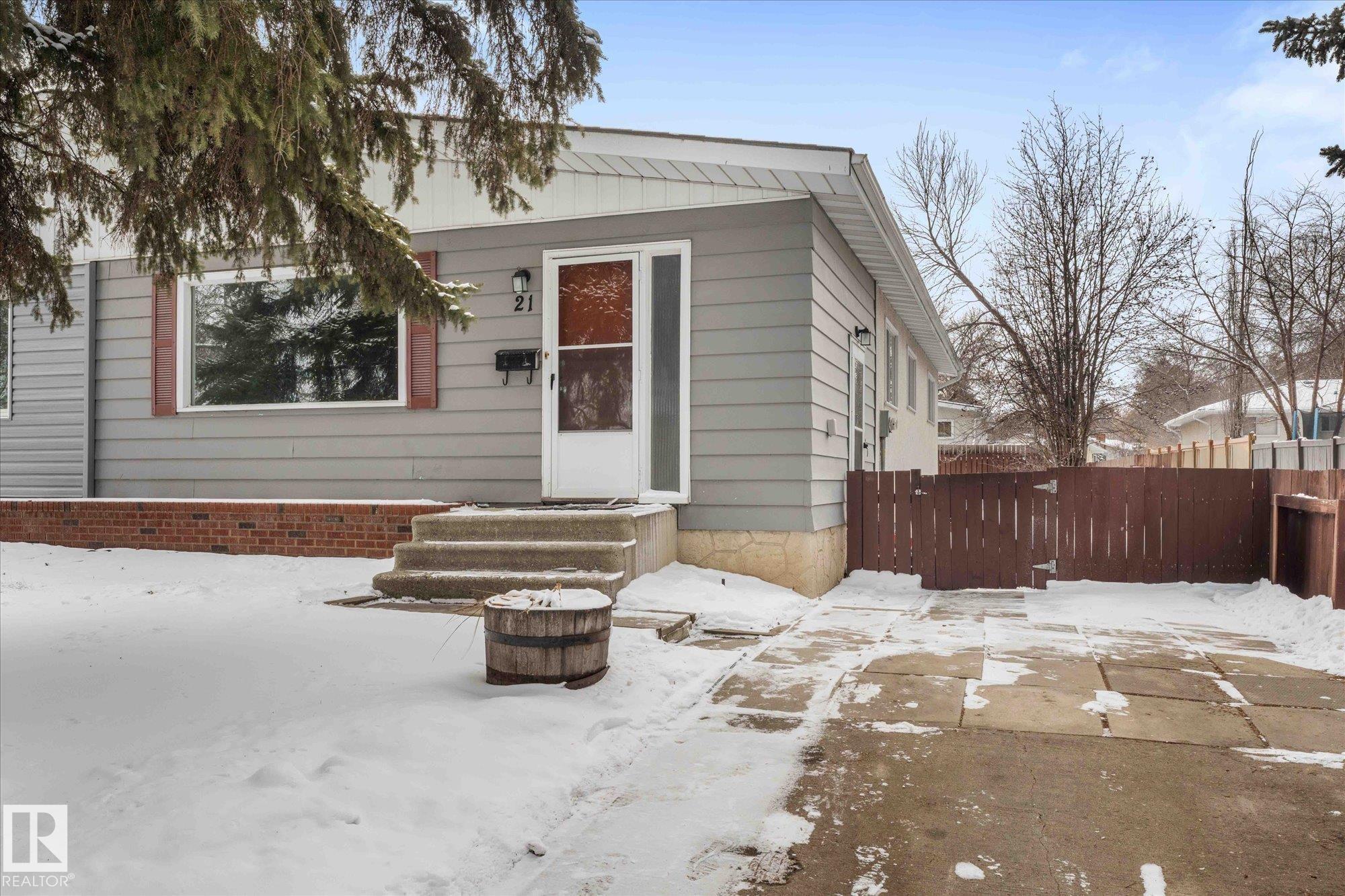 21 Fenwick Crescent, Forest Lawn, St. Albert