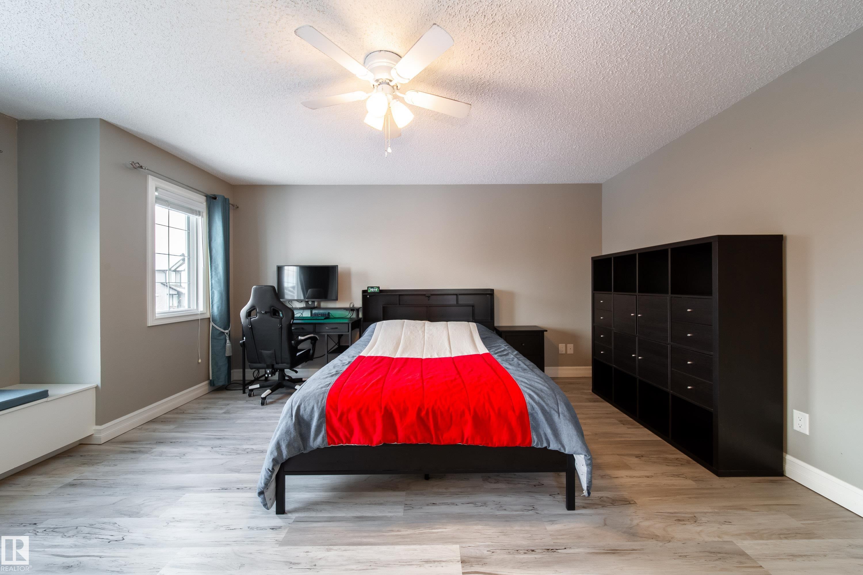 Photo 30 at 839 37 Avenue NW, Maple Crest, Edmonton