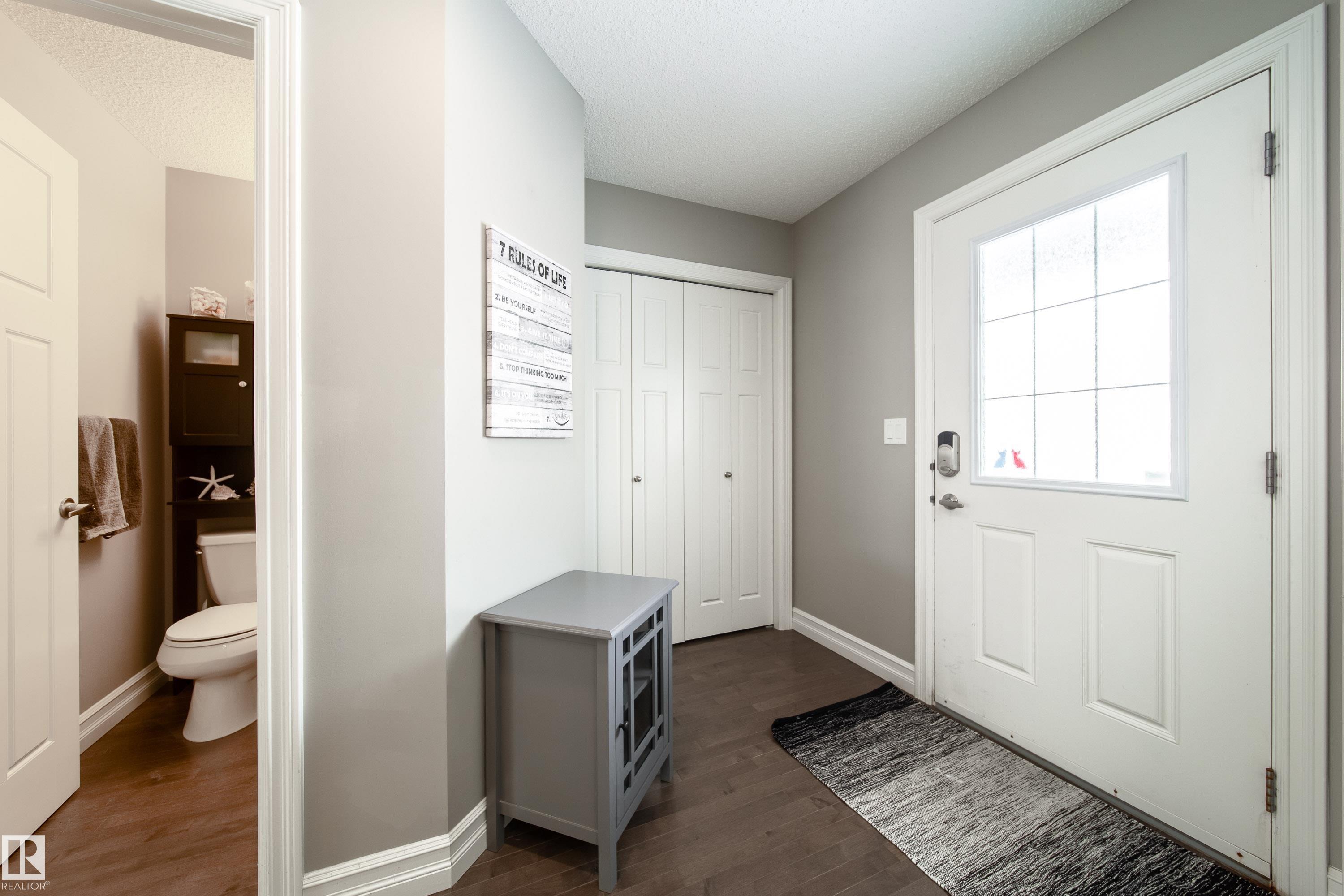 839 37 Avenue NW, Maple Crest, Edmonton