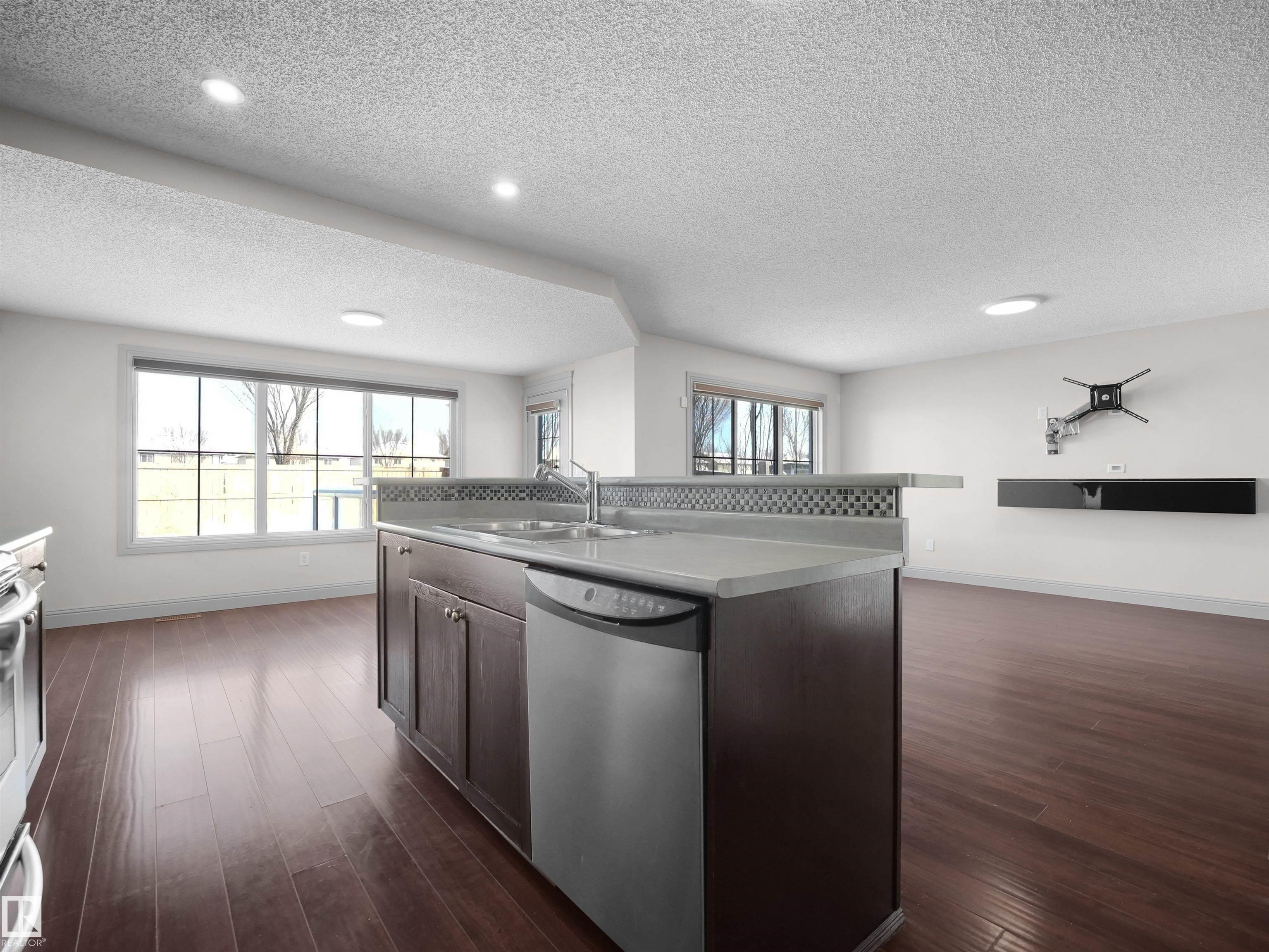 Photo 19 at 6116 10 Avenue SW, Walker, Edmonton