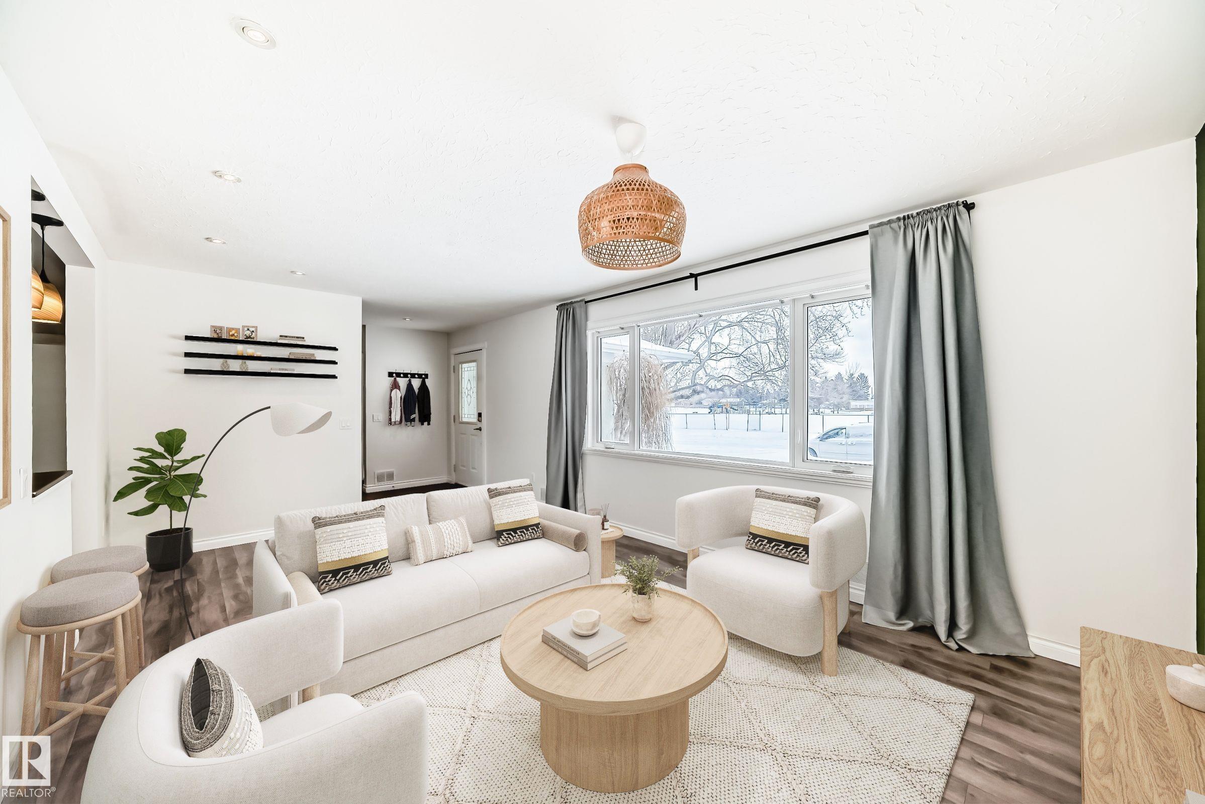 10532 47 Street NW, Gold Bar, Edmonton