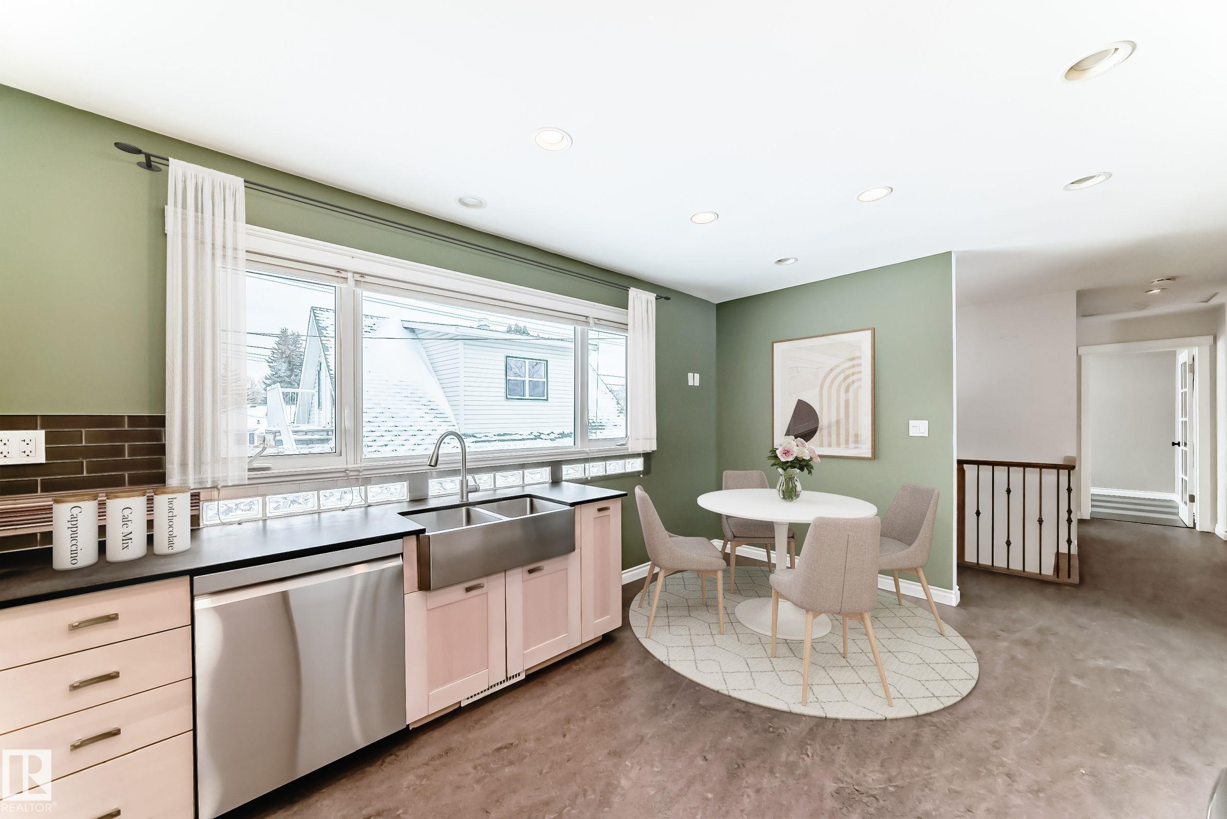 10532 47 Street NW, Gold Bar, Edmonton