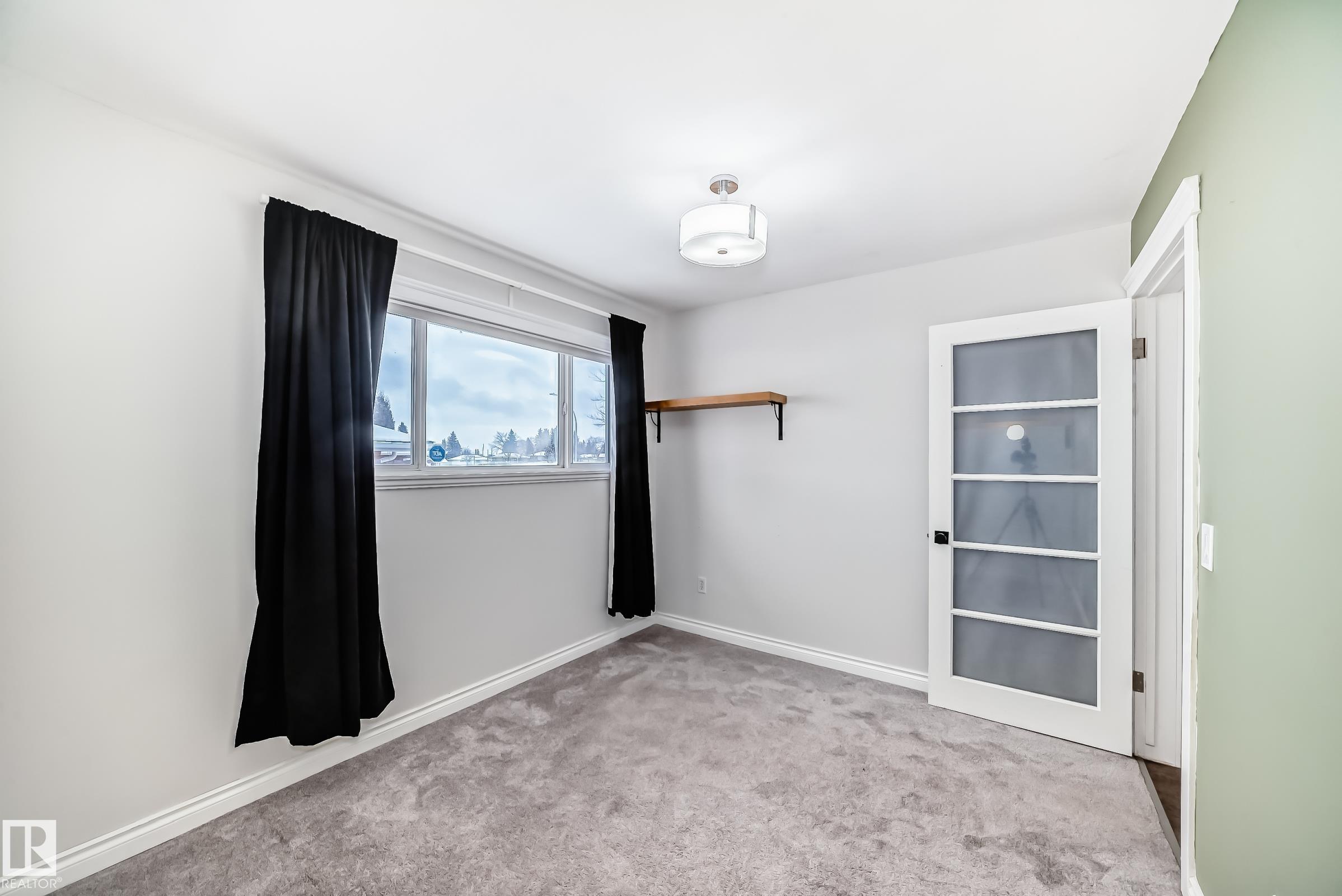 Photo 31 at 10532 47 Street NW, Gold Bar, Edmonton