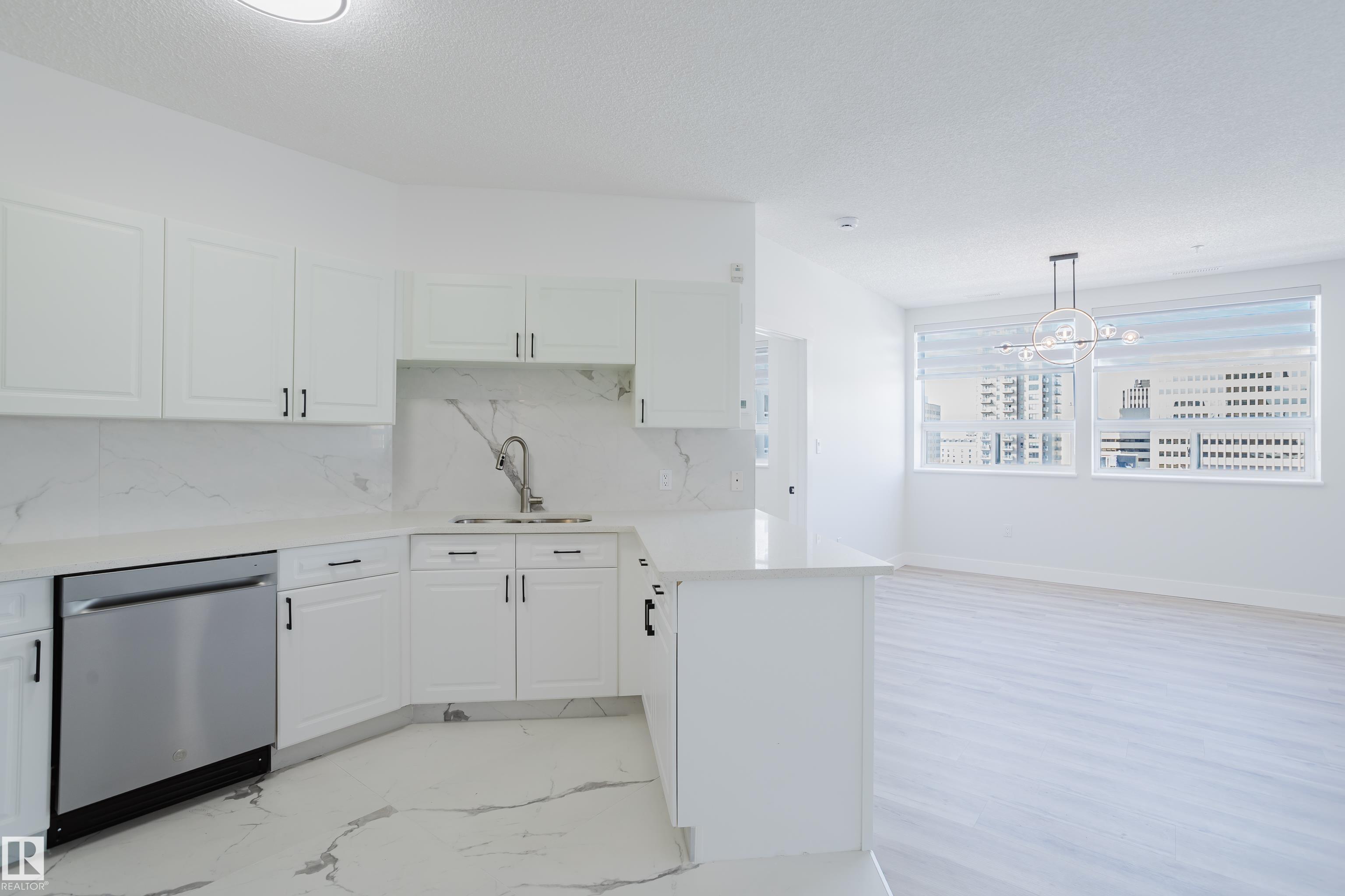 Photo 11 at 703 - 9919 105 Street NW, Downtown, Edmonton