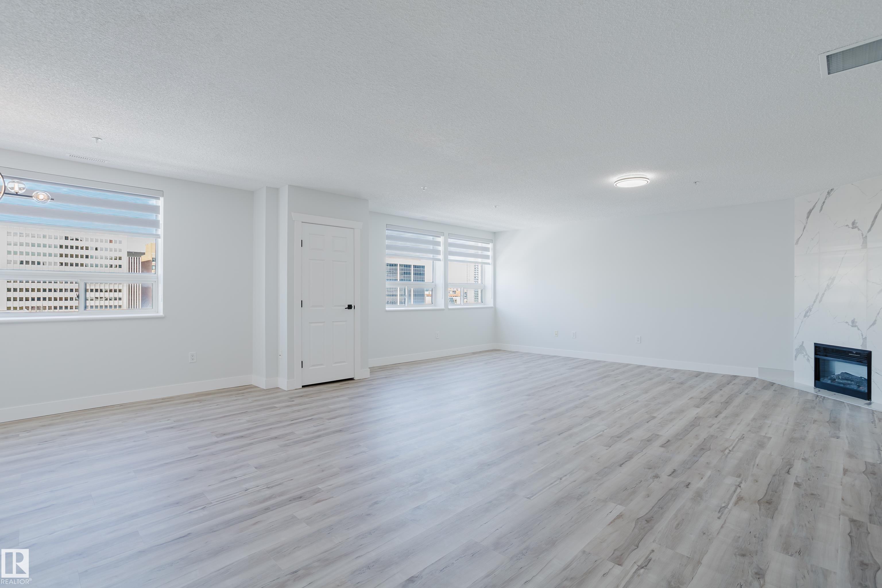 Photo 17 at 703 - 9919 105 Street NW, Downtown, Edmonton