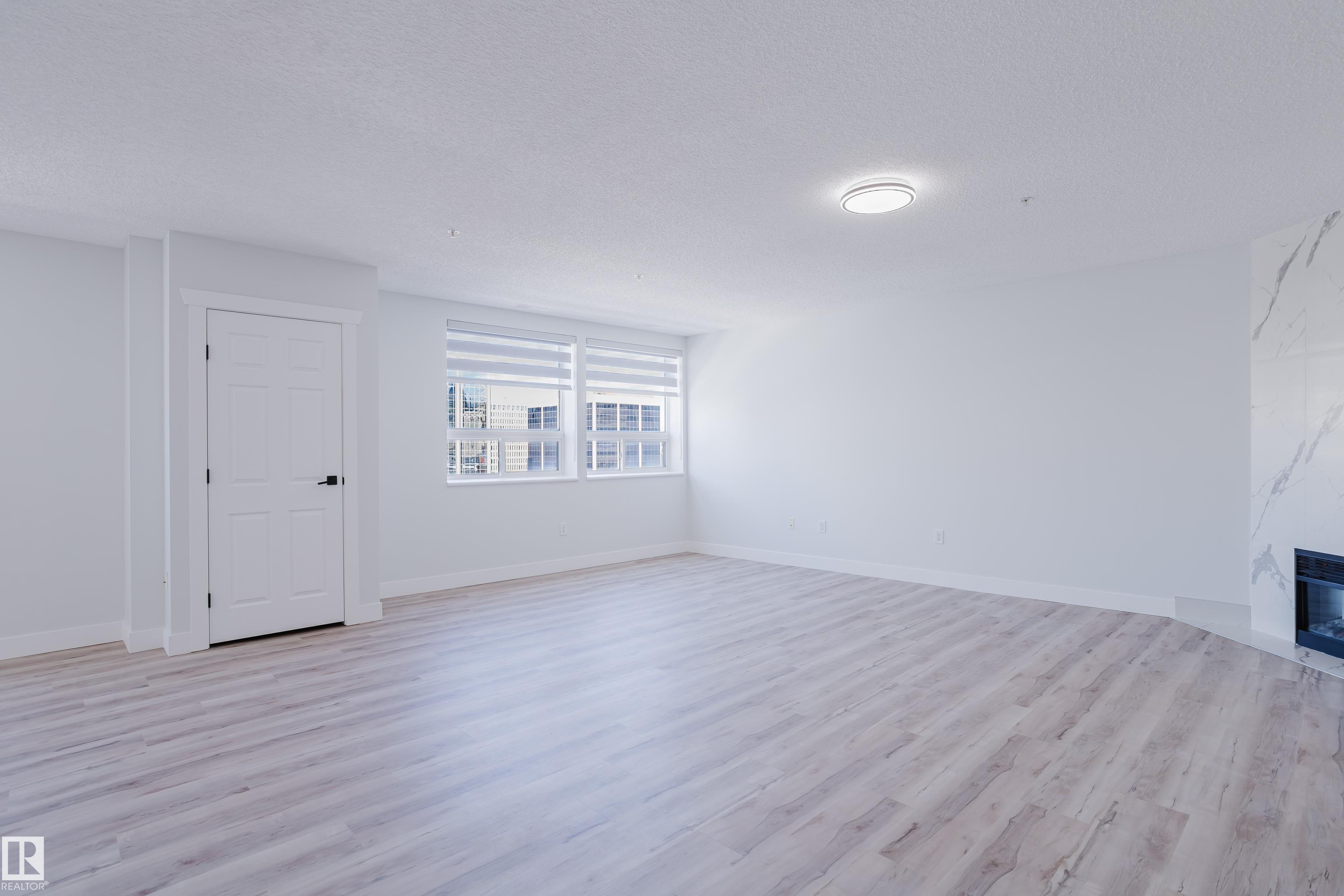 Photo 34 at 703 - 9919 105 Street NW, Downtown, Edmonton