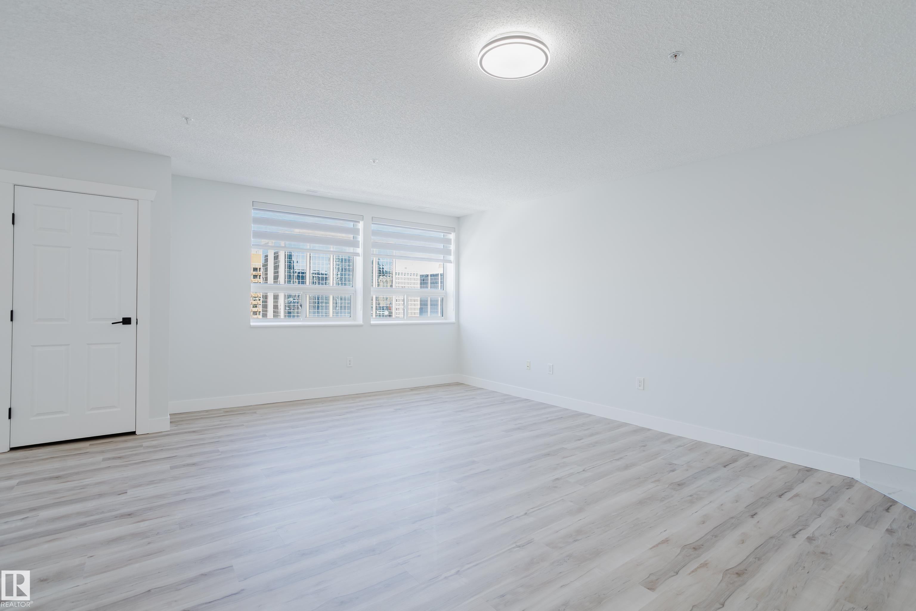 Photo 38 at 703 - 9919 105 Street NW, Downtown, Edmonton