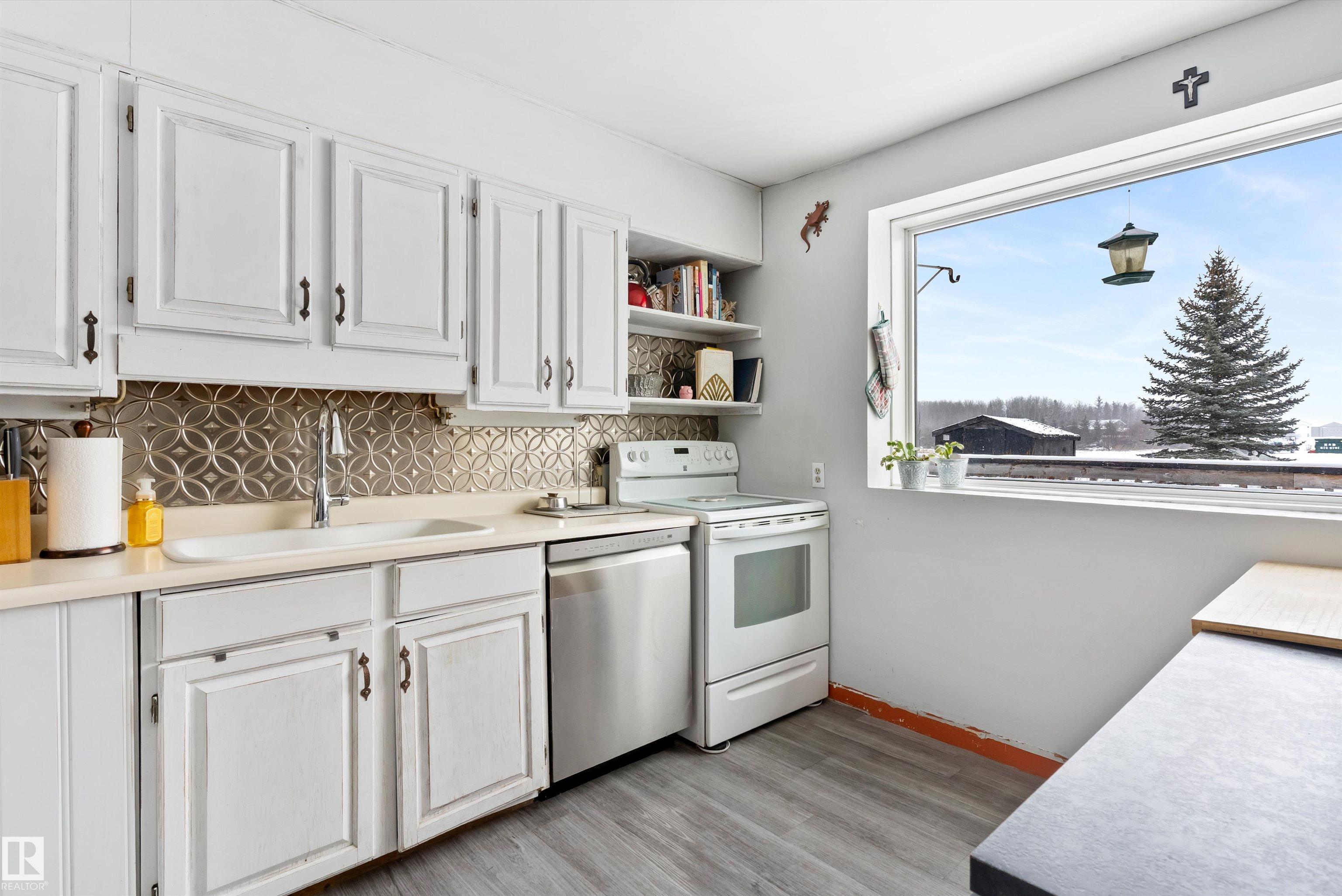 Photo 9 at 22130 Twp Road 514, None, Rural Strathcona County