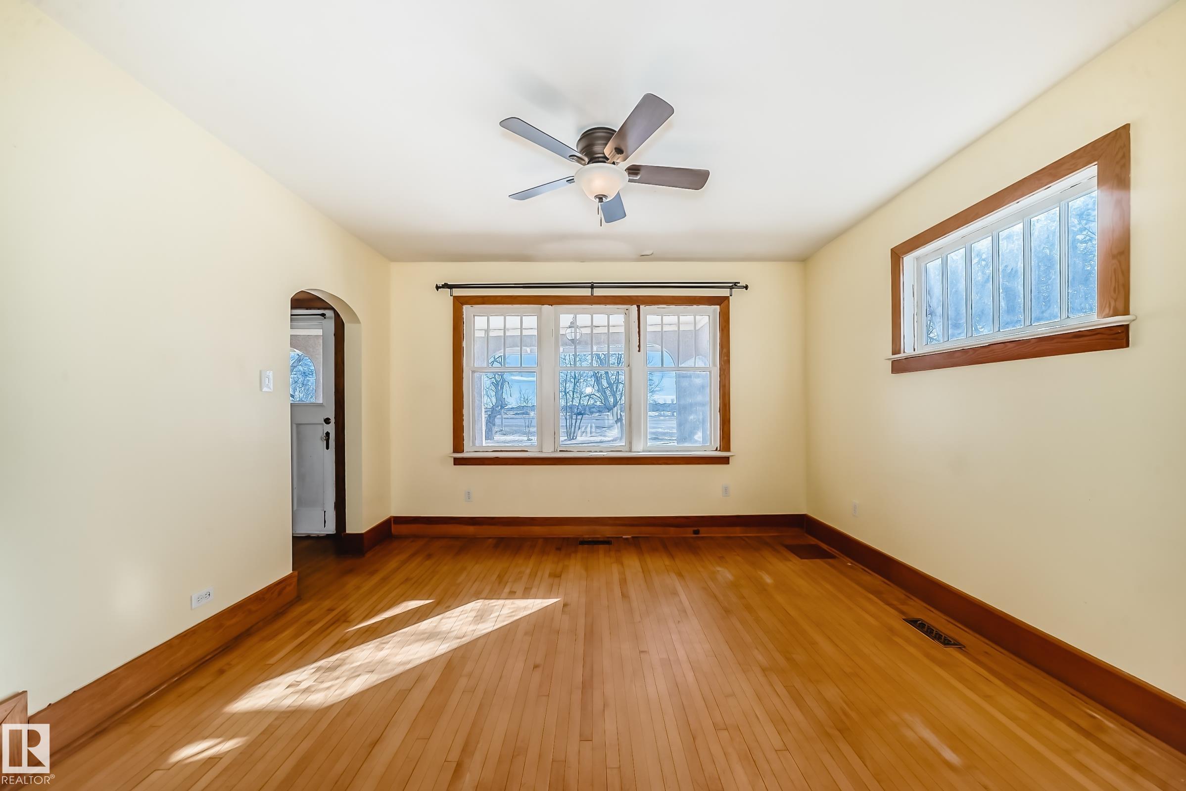 Photo 11 at 449 Jennifer Heil Way, None, Spruce Grove