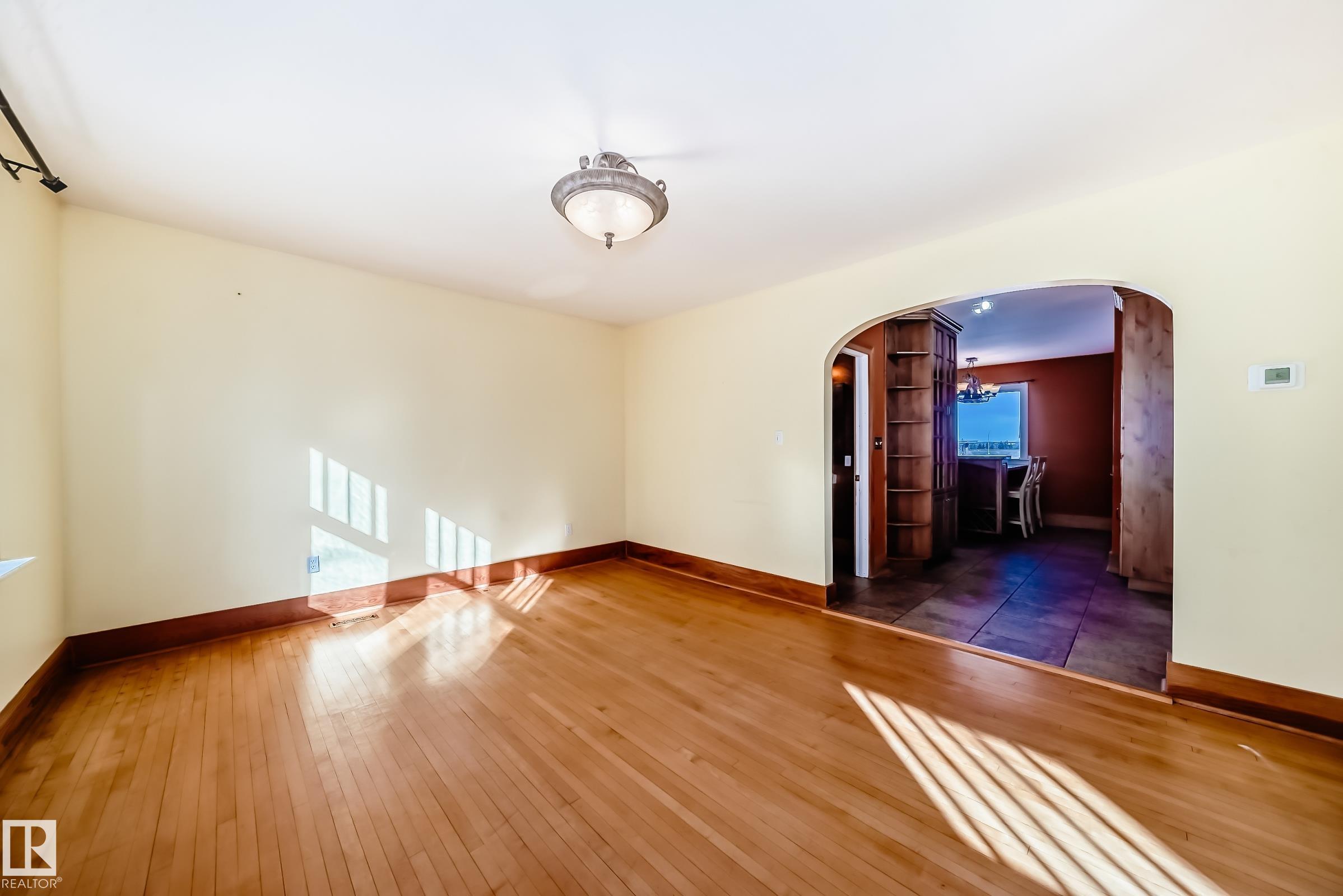 Photo 18 at 449 Jennifer Heil Way, None, Spruce Grove