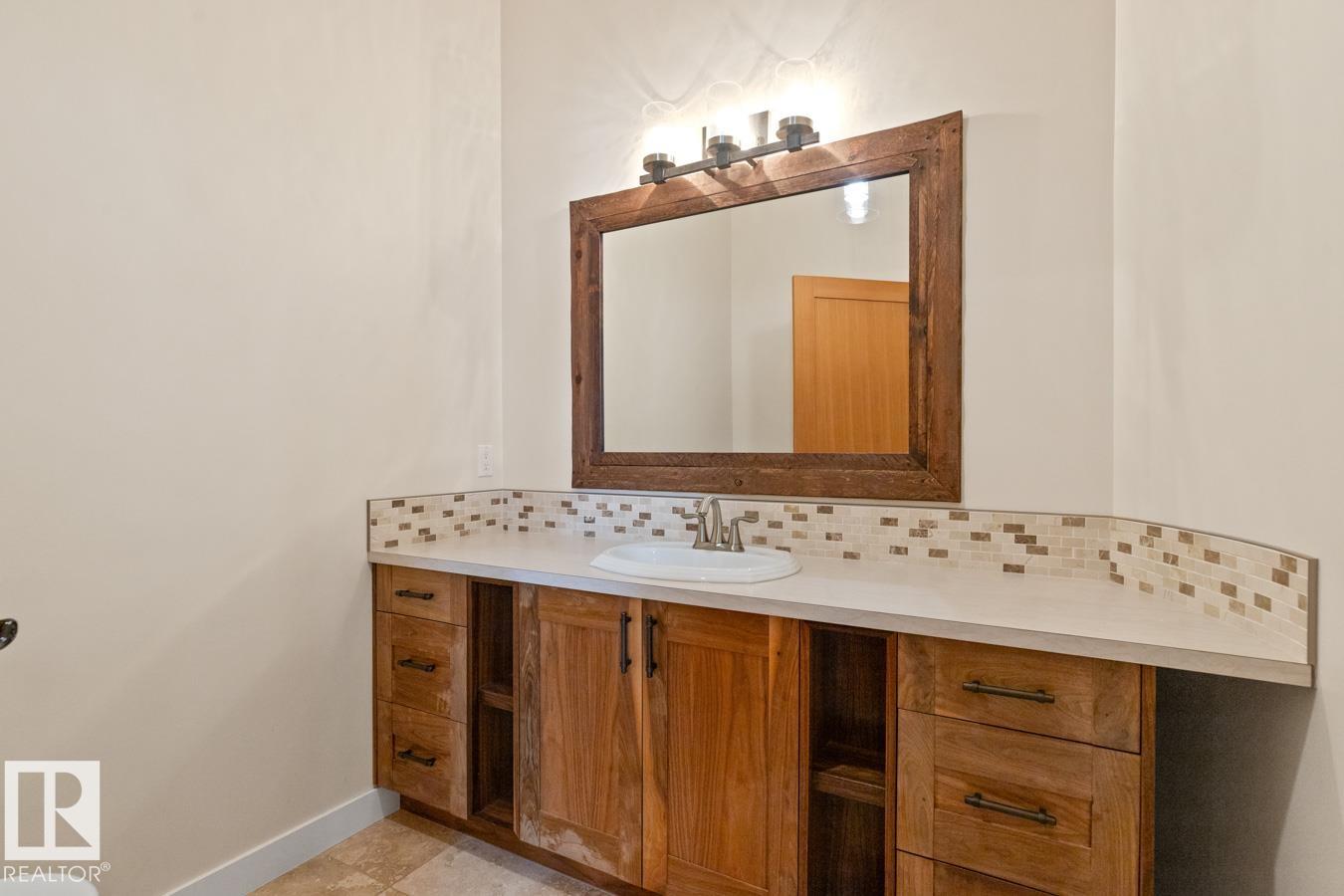 Photo 23 at 2 - 53221 Rge Road 223, Queensdale Place South, Rural Strathcona County