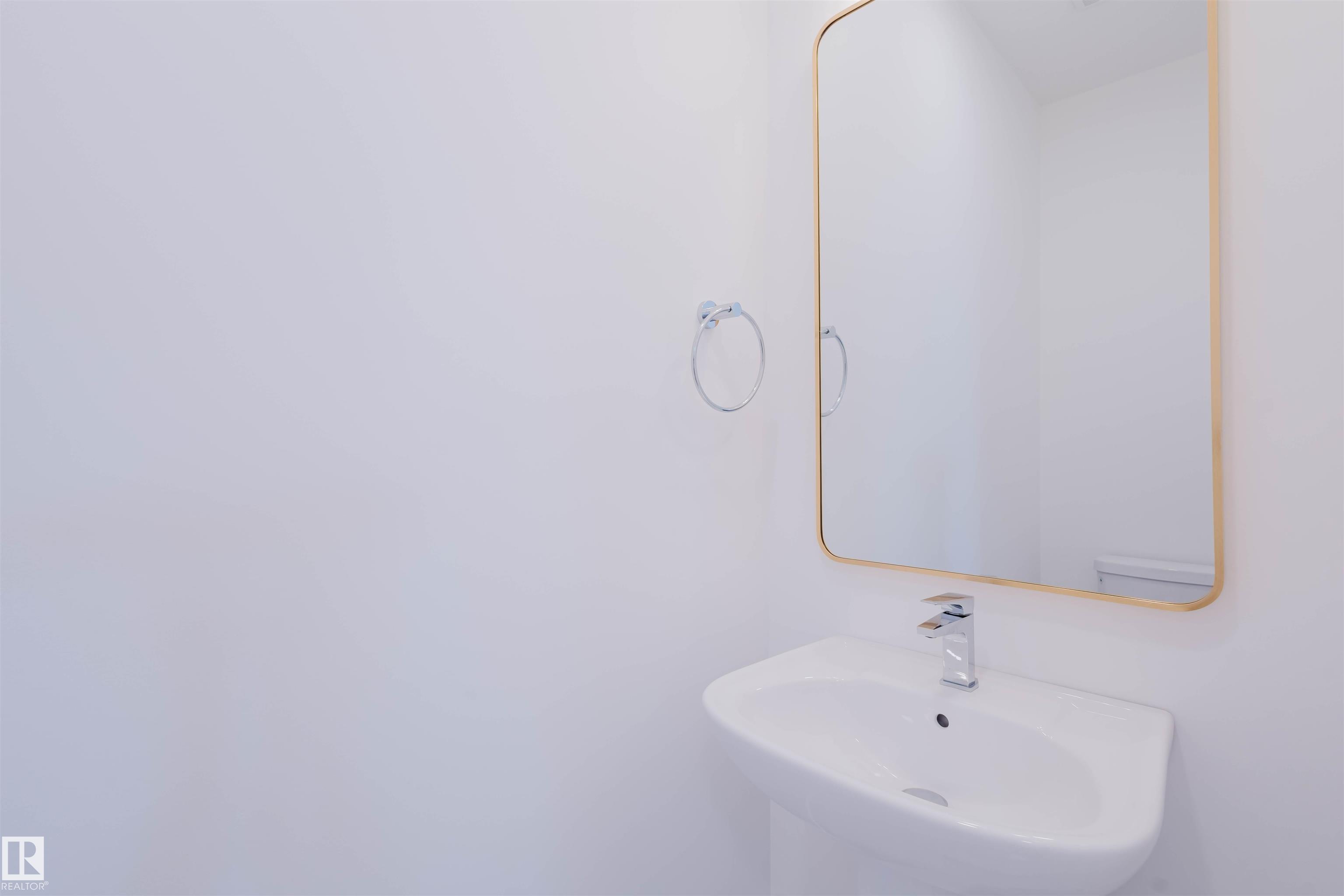 41 Chartres Close, Chérot, St. Albert