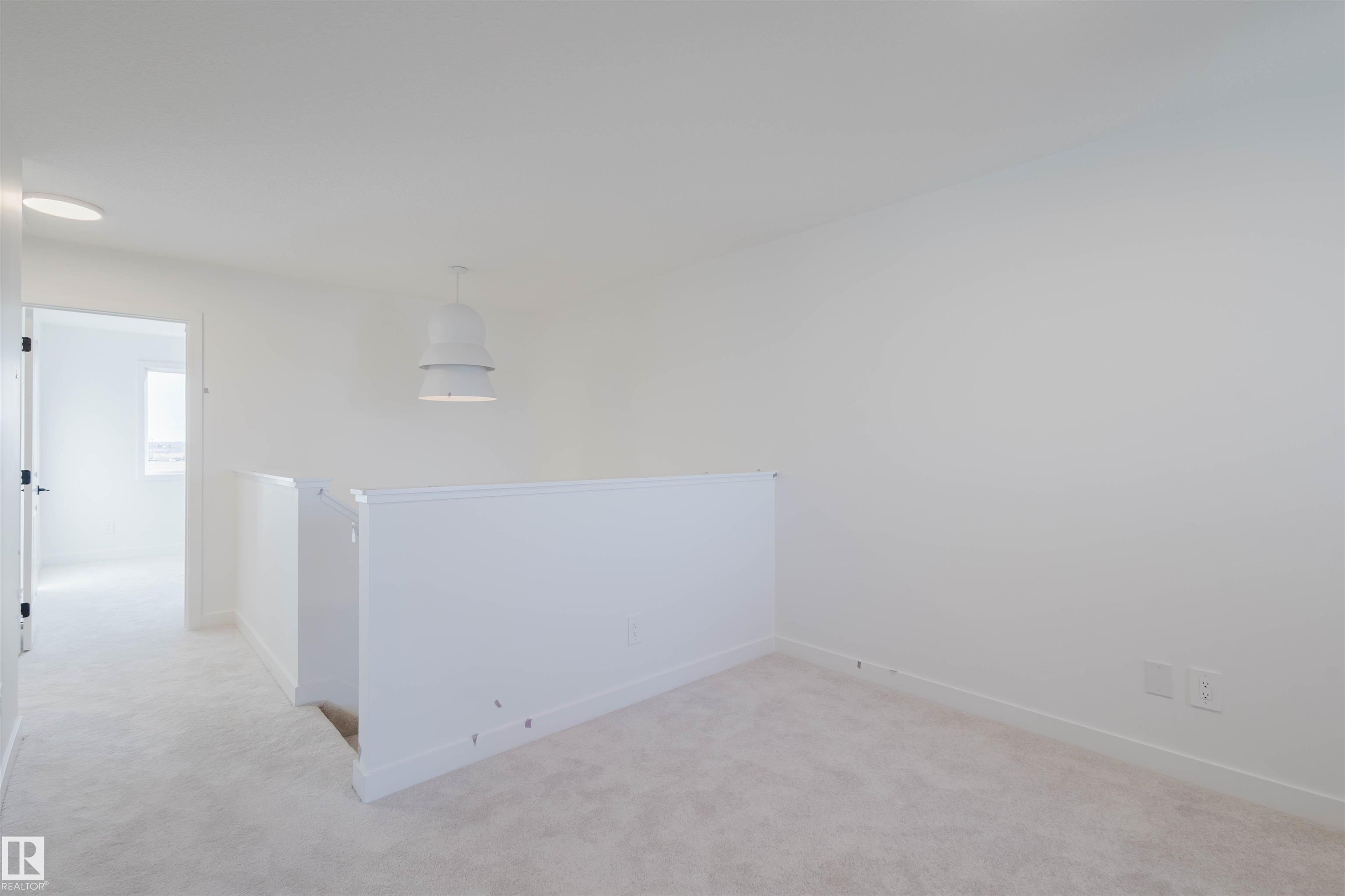 Photo 24 at 41 Chartres Close, Chérot, St. Albert