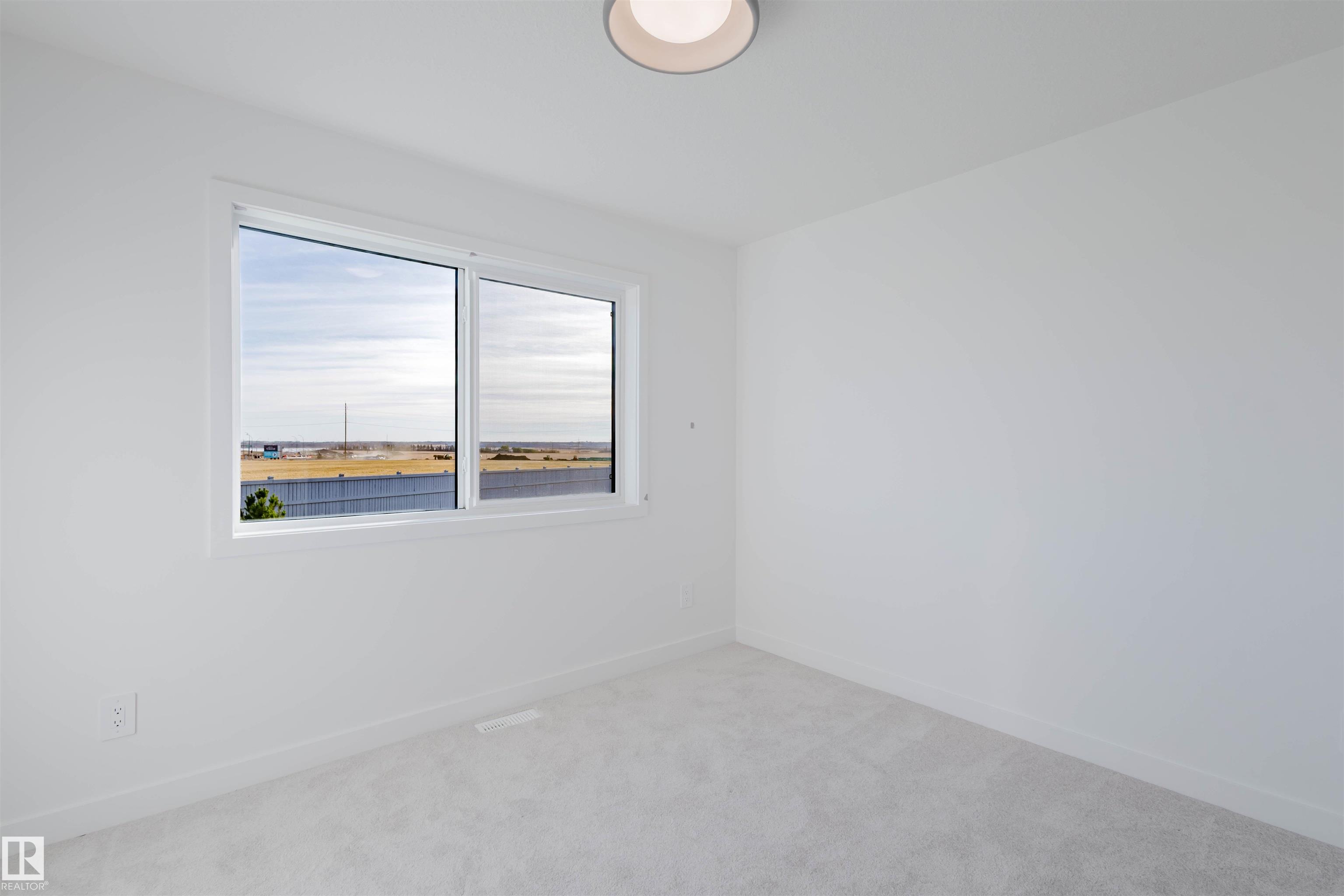 Photo 25 at 41 Chartres Close, Chérot, St. Albert