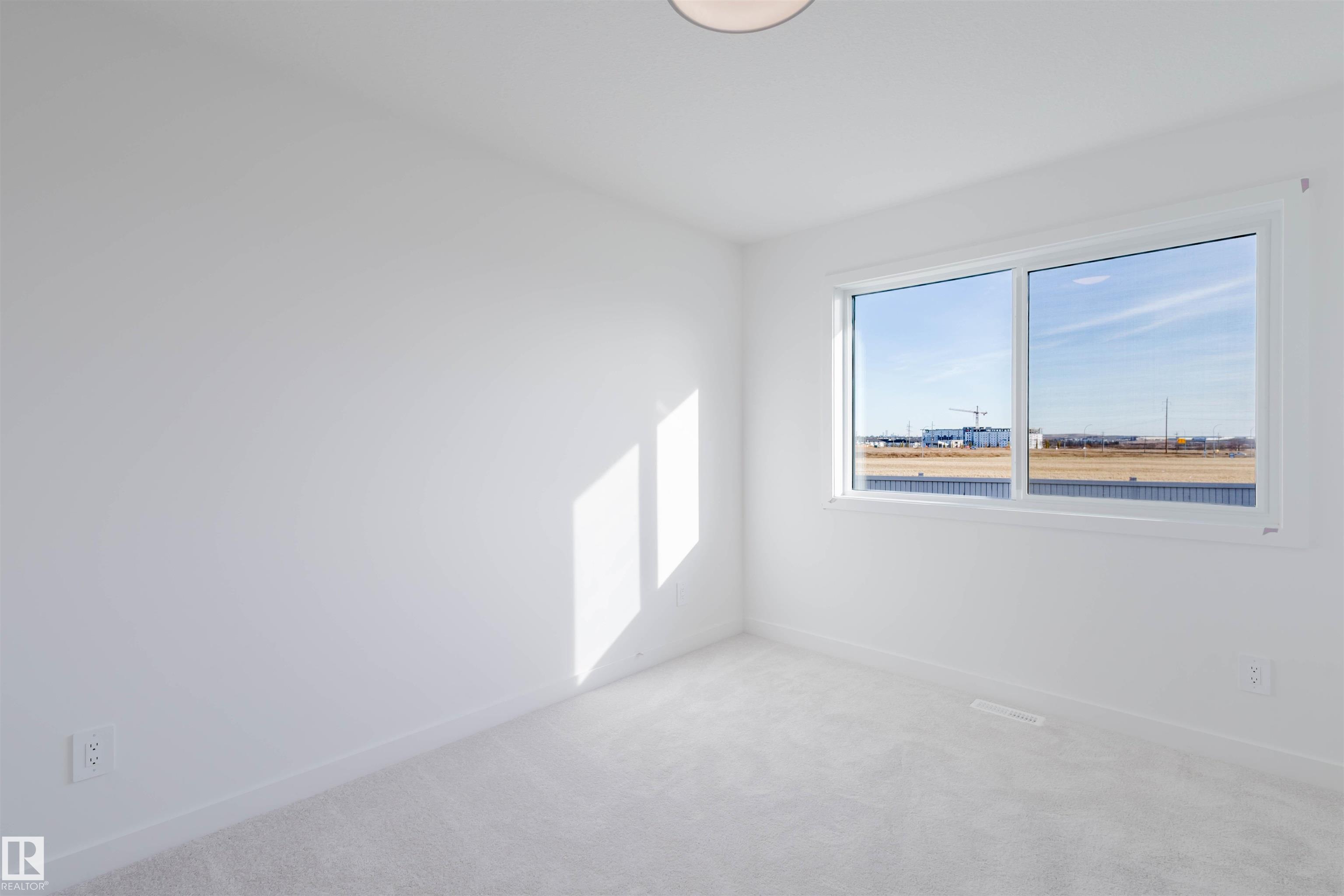 Photo 30 at 41 Chartres Close, Chérot, St. Albert