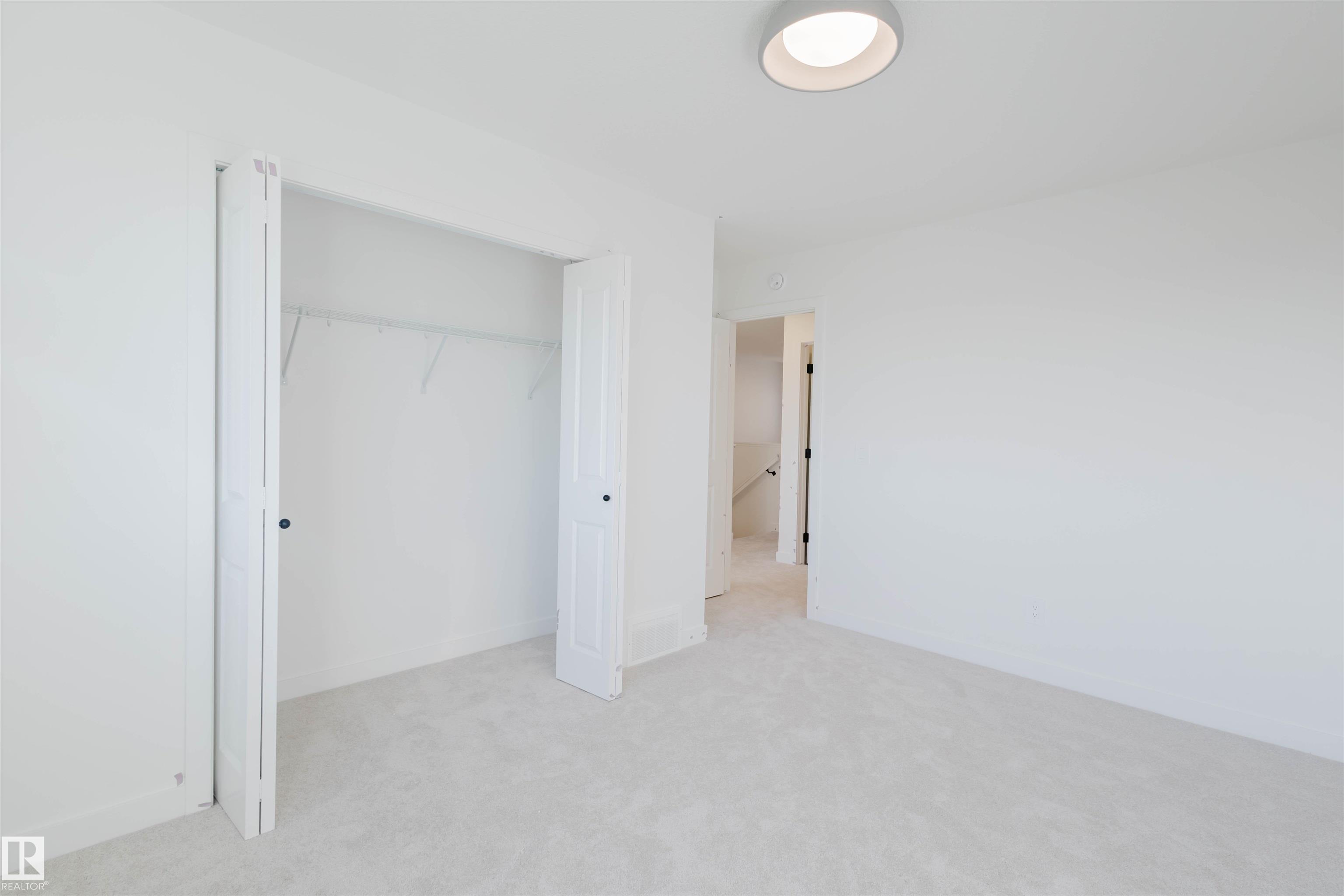 Photo 31 at 41 Chartres Close, Chérot, St. Albert