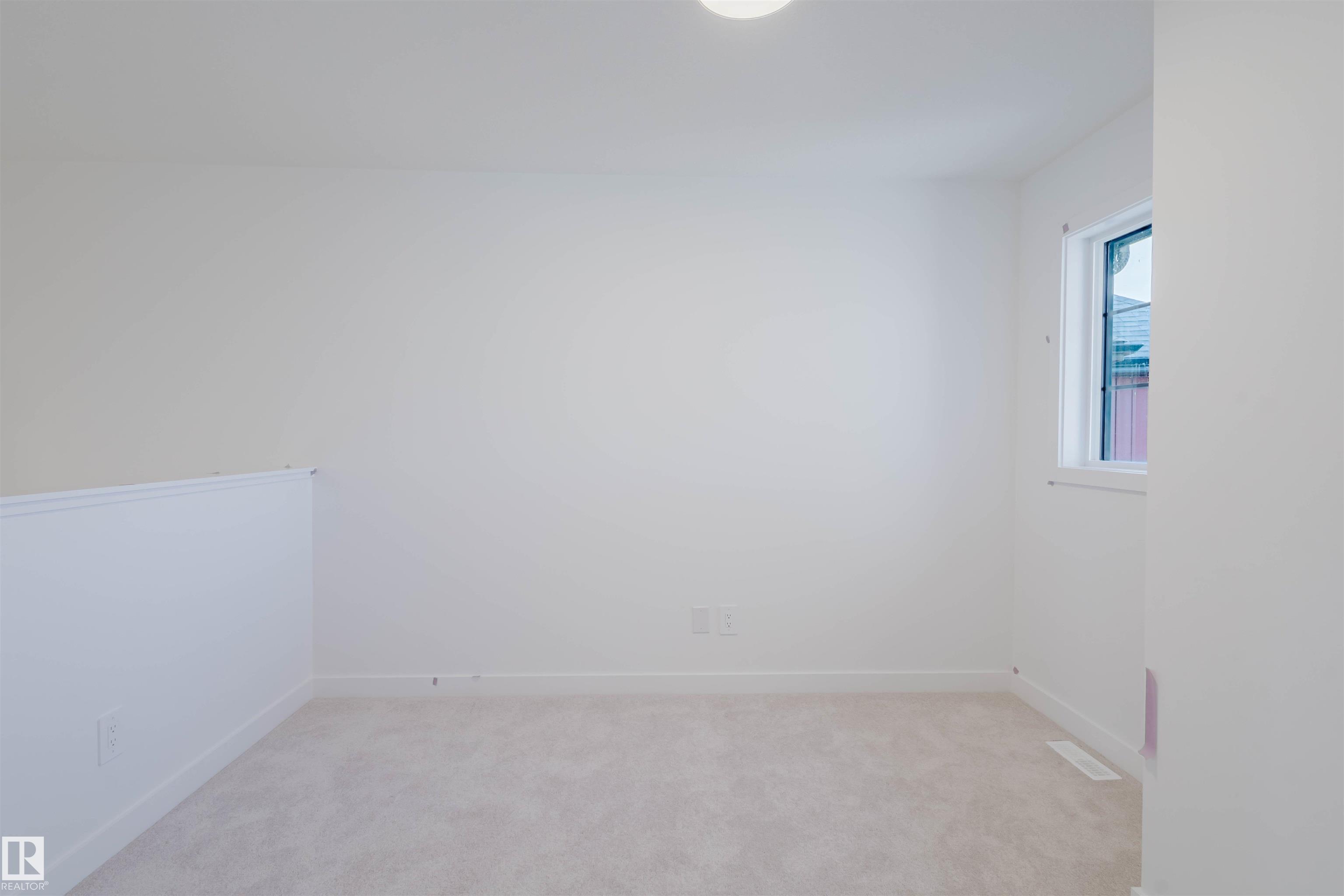 Photo 40 at 41 Chartres Close, Chérot, St. Albert