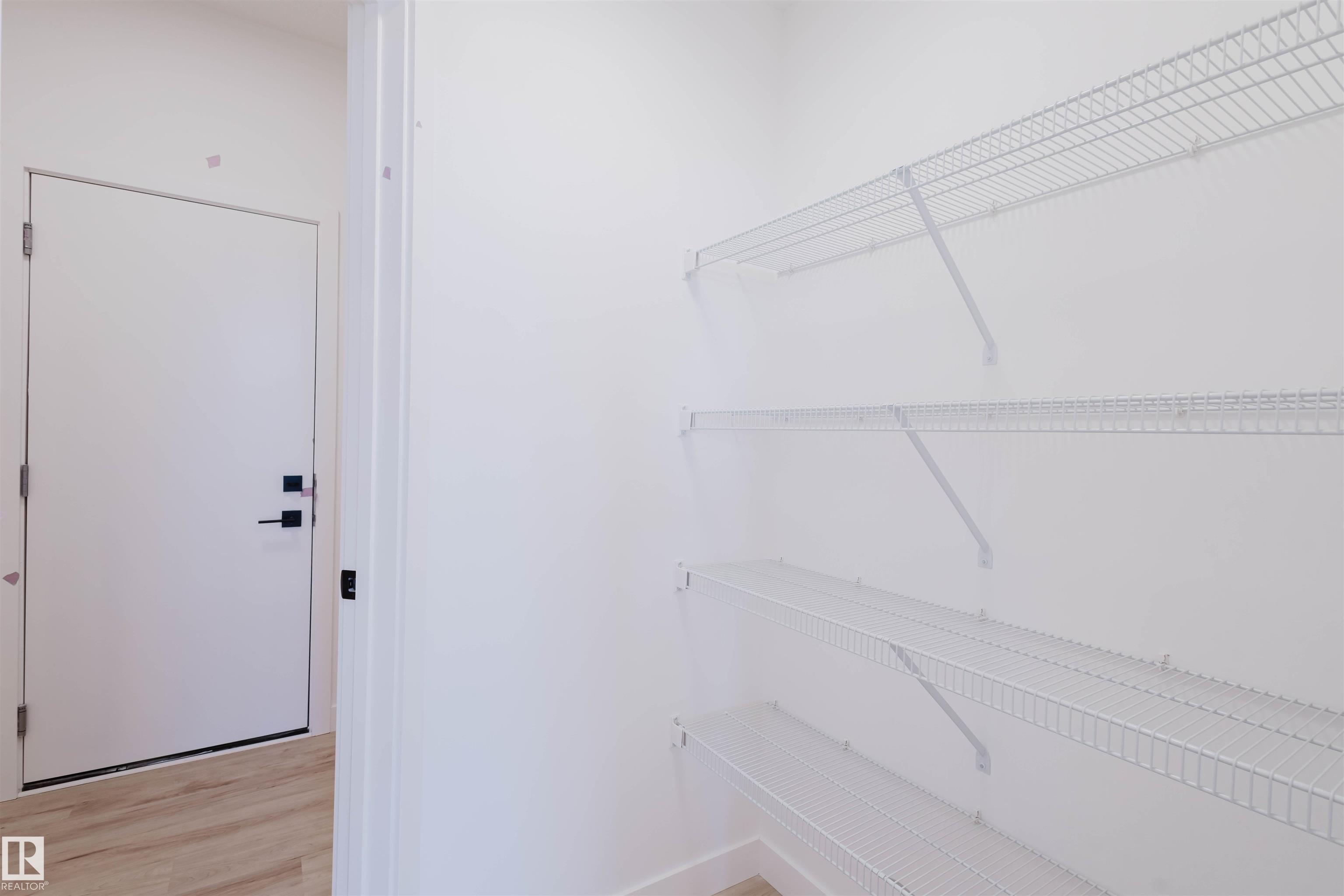 Photo 7 at 41 Chartres Close, Chérot, St. Albert