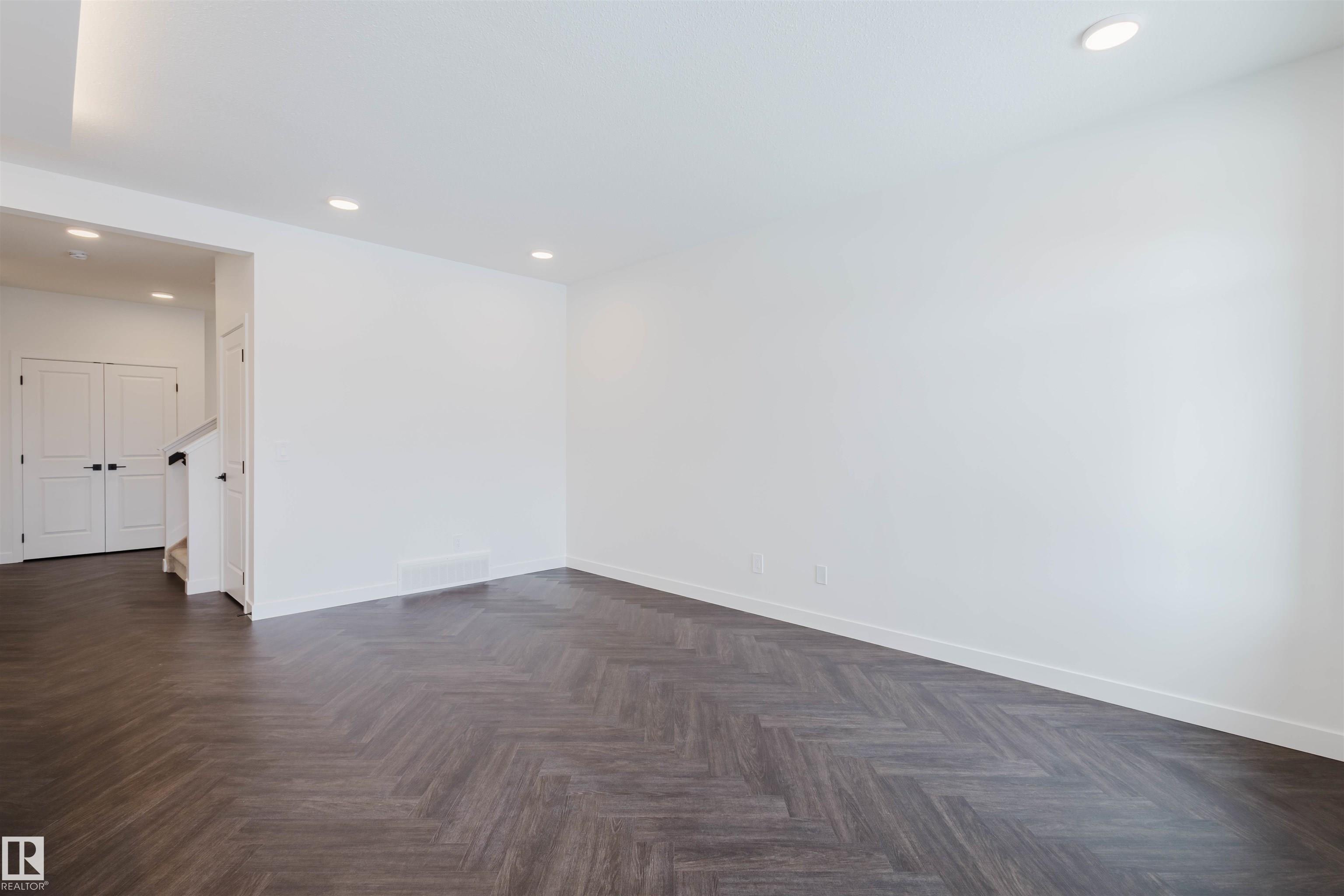 Photo 17 at 4116 208 Street NW, Edgemont, Edmonton