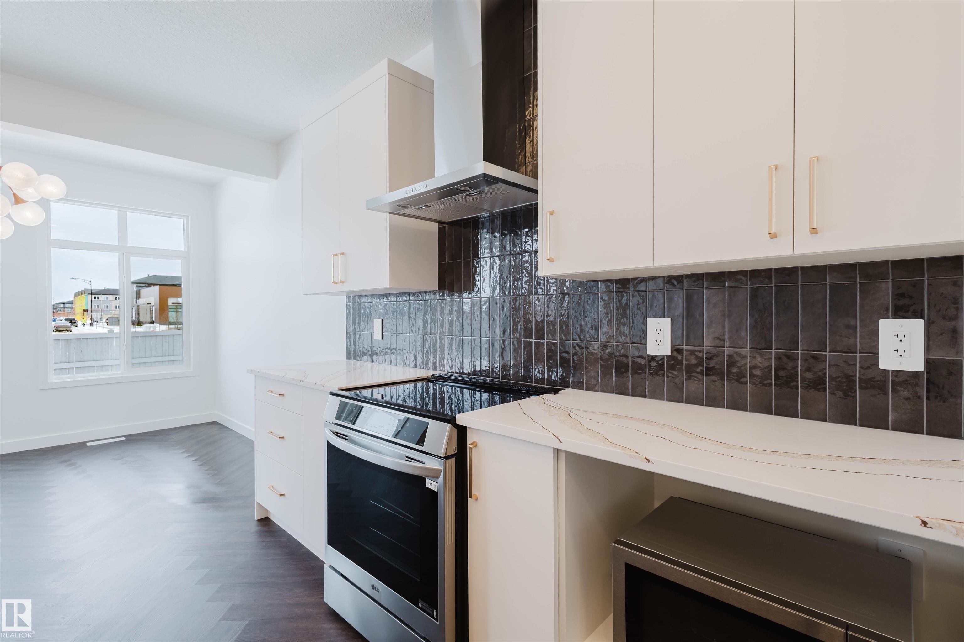 Photo 7 at 4116 208 Street NW, Edgemont, Edmonton