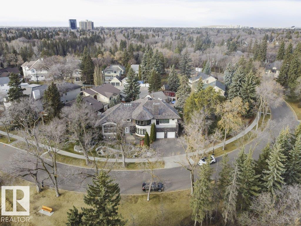 Photo 7 at 11 Wellington Crescent NW, Glenora, Edmonton