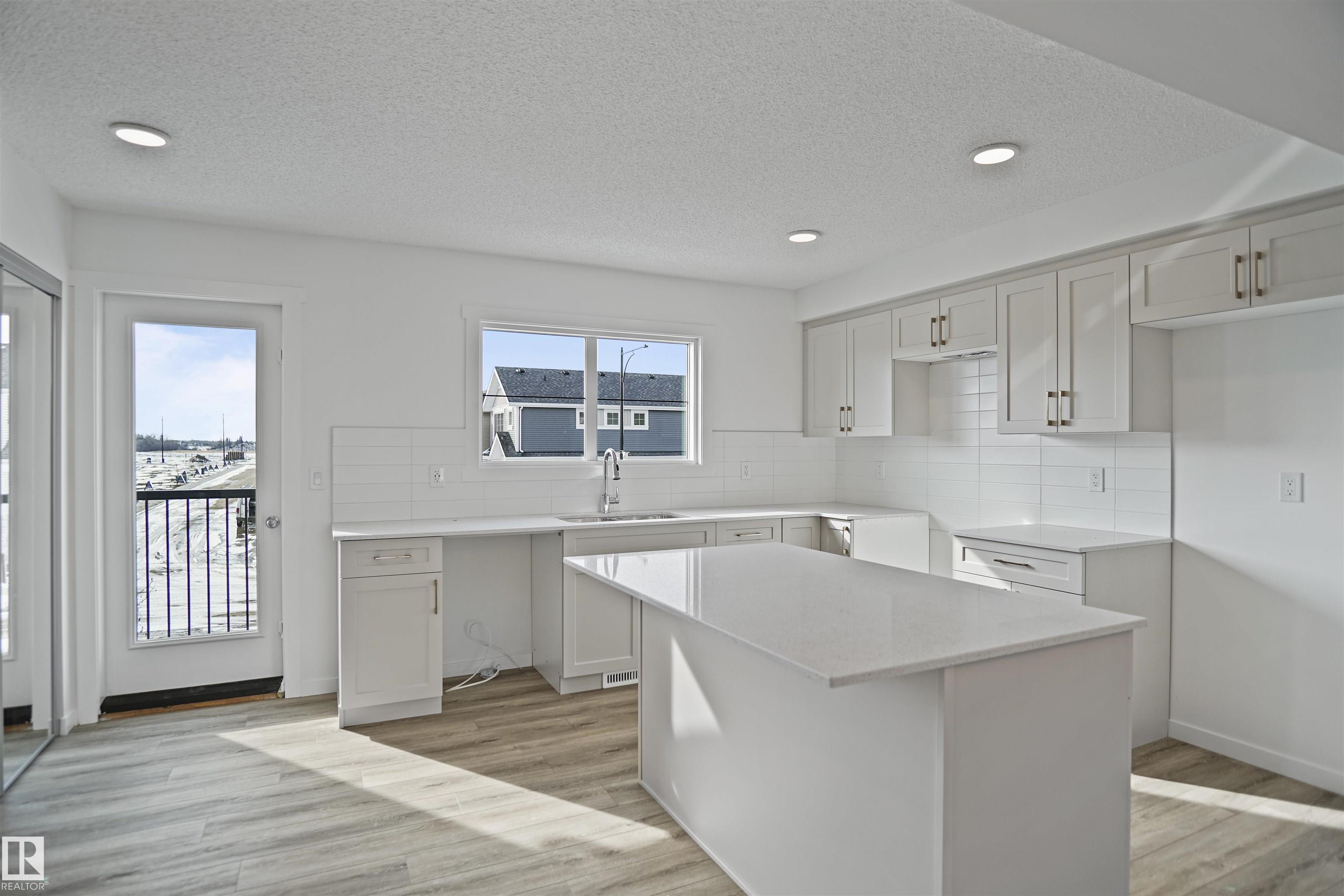 Photo 10 at 4205 Kinglet Drive NW, Kinglet Gardens, Edmonton