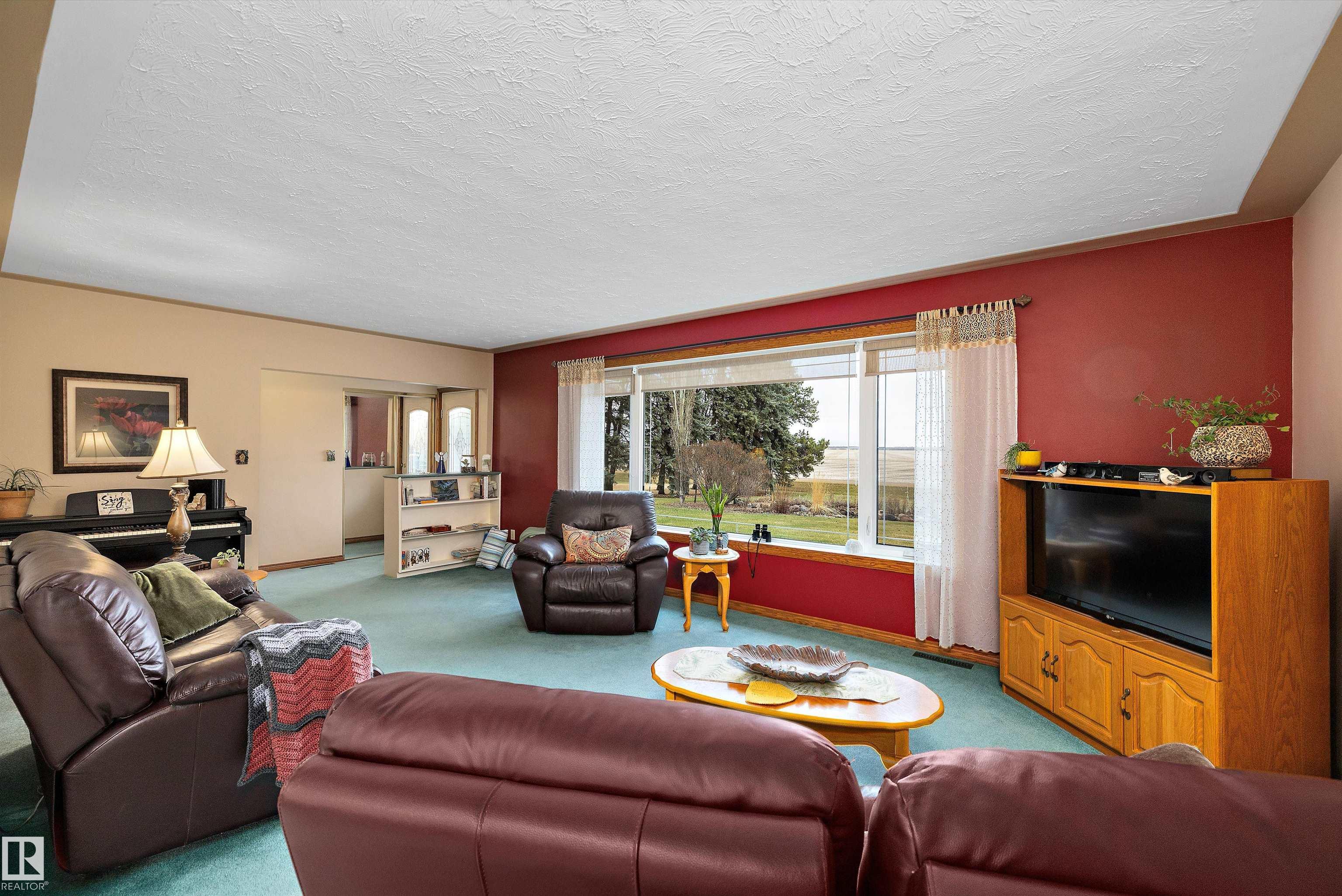 Photo 24 at 55518 Rge Road 250, None, Rural Sturgeon County