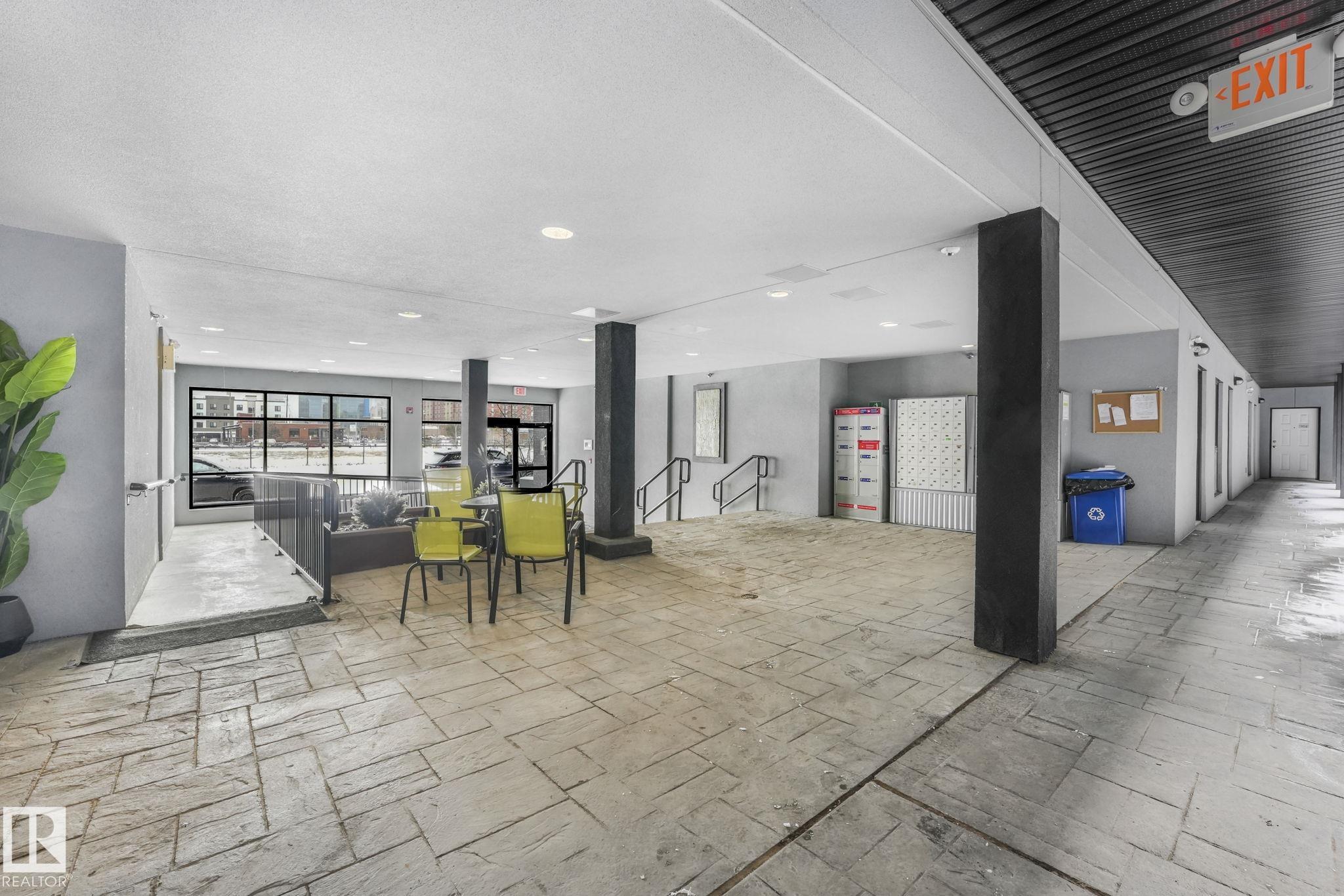 Photo 12 at 412 - 10518 113 Street NW, Queen Mary Park, Edmonton