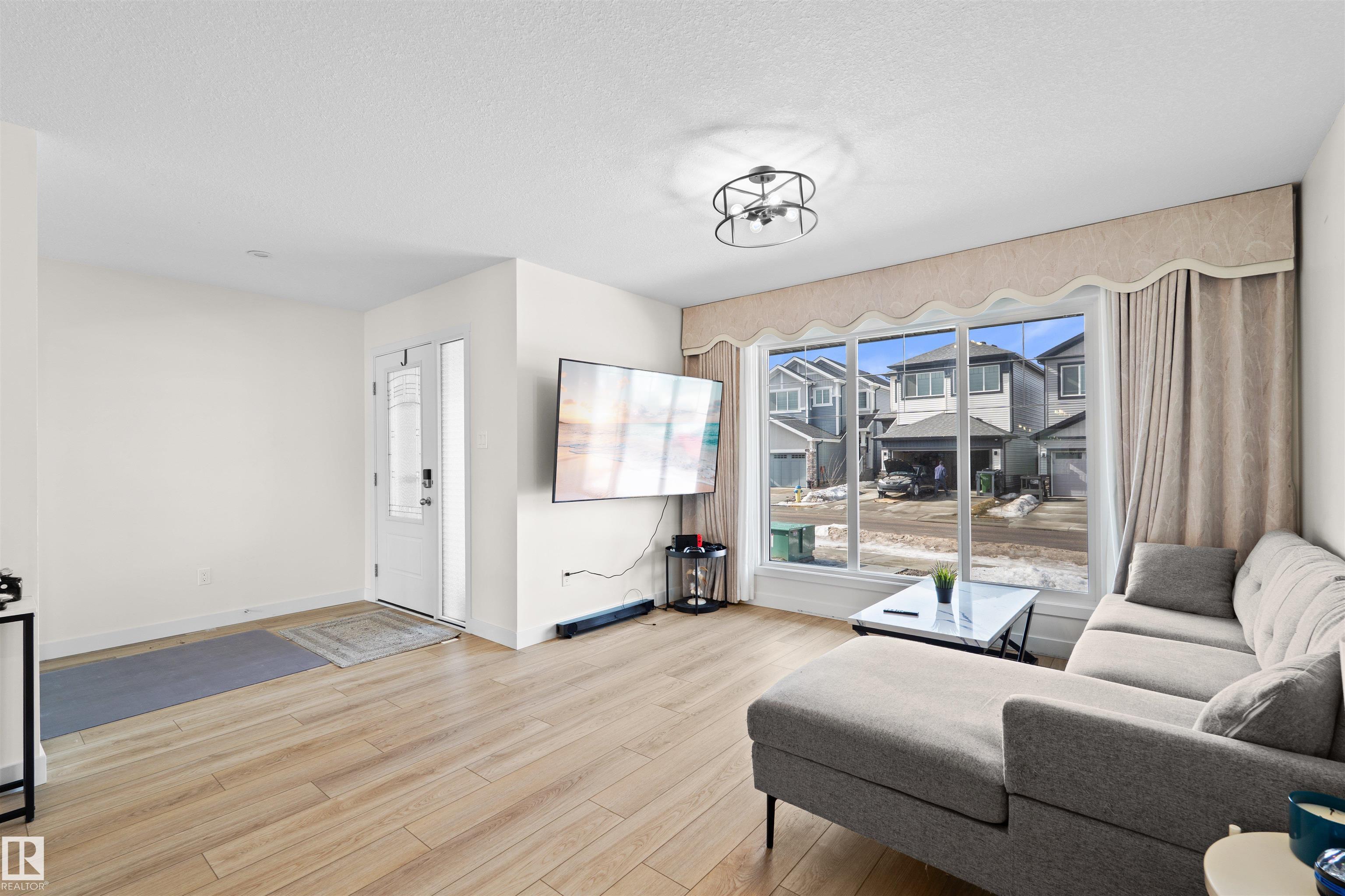 Picture for 17651 49 ST NW