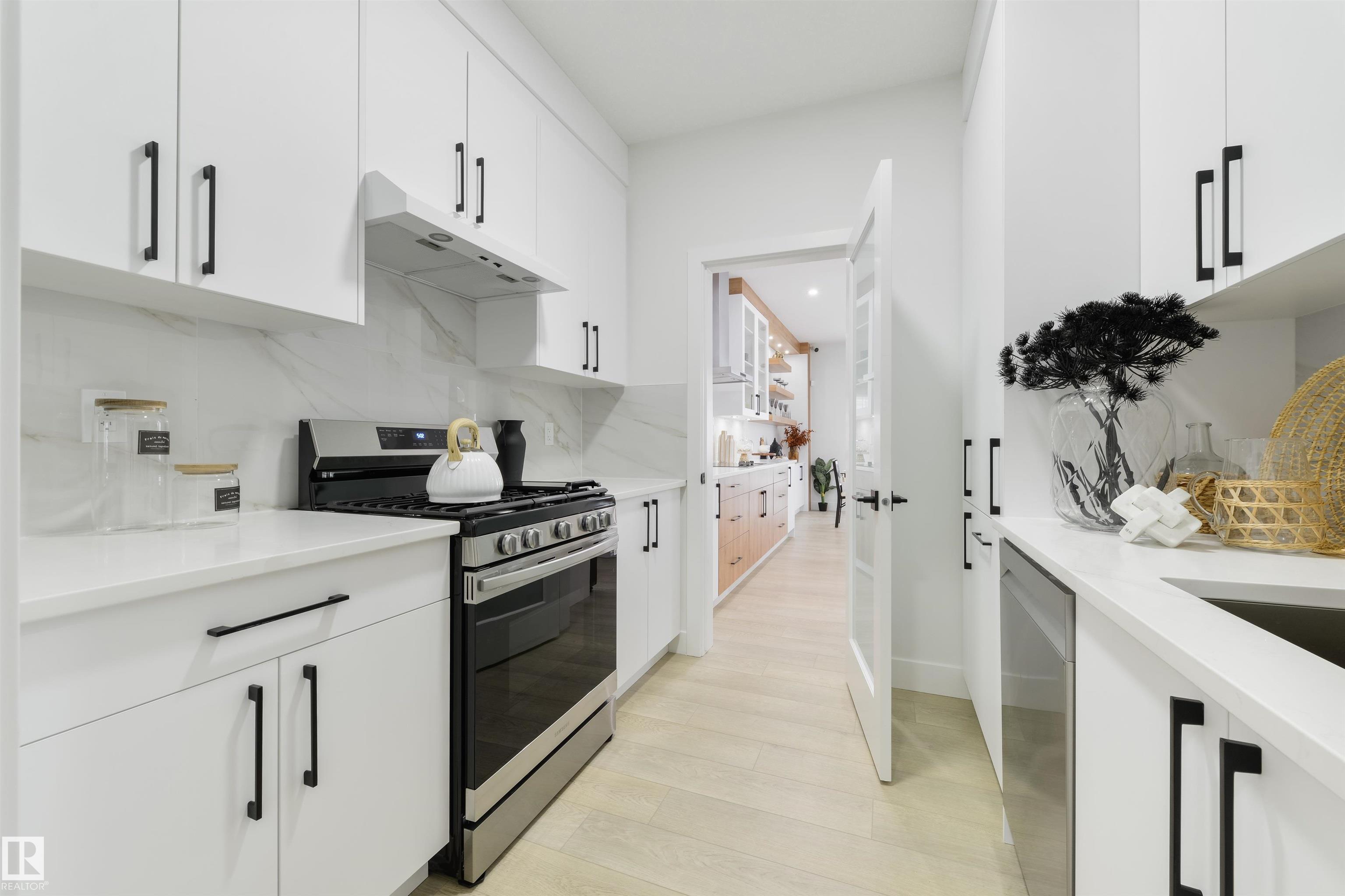 Photo 6 at 128 Ravenshire Wynd, Hillshire, Sherwood Park