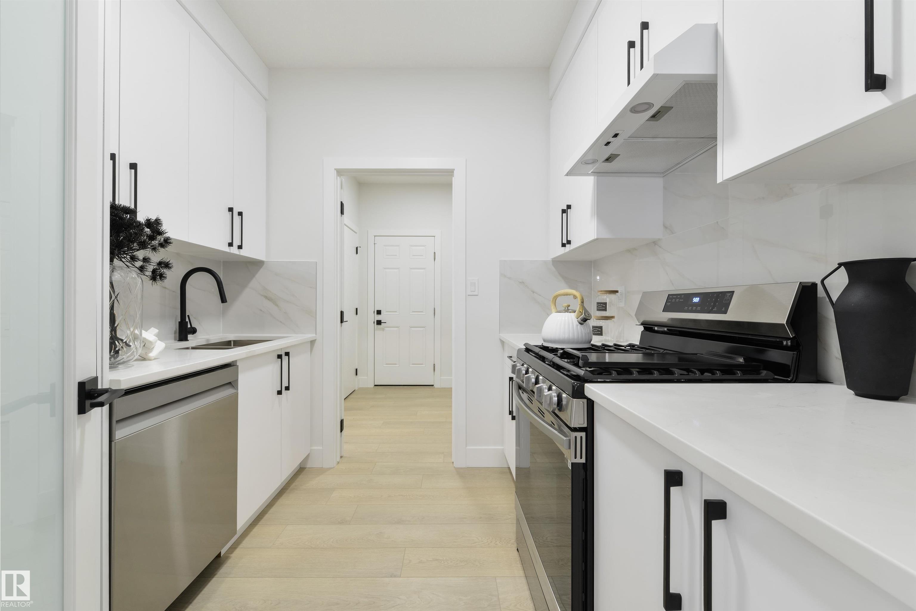 Photo 7 at 128 Ravenshire Wynd, Hillshire, Sherwood Park