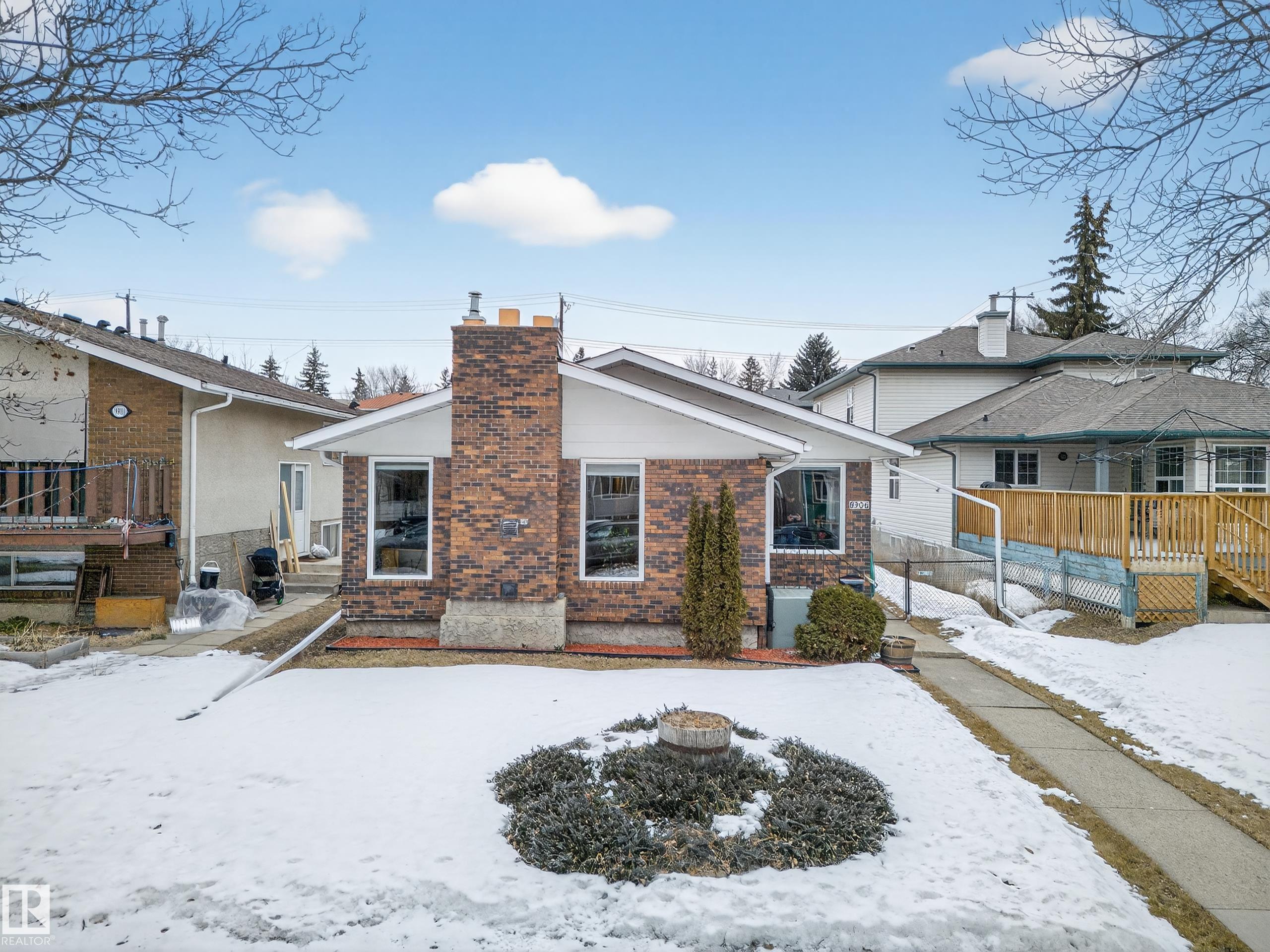 8906 83 Avenue NW, Bonnie Doon, Edmonton