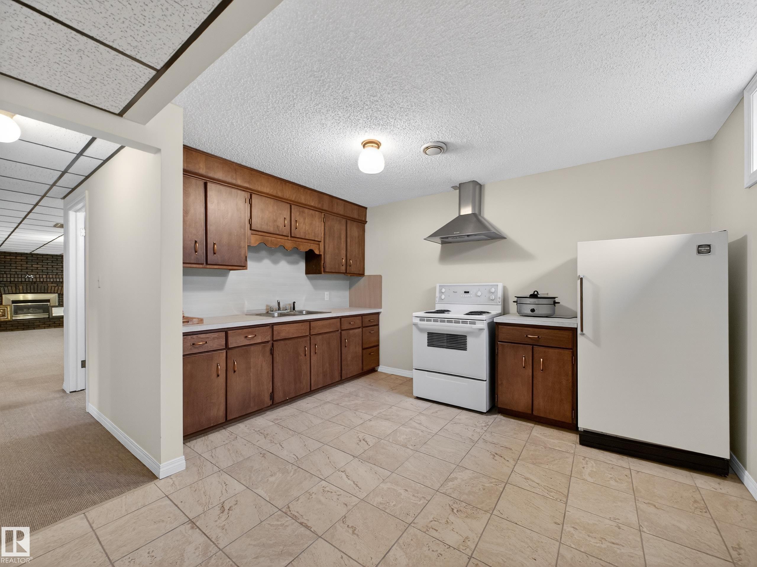 Photo 44 at 8906 83 Avenue NW, Bonnie Doon, Edmonton