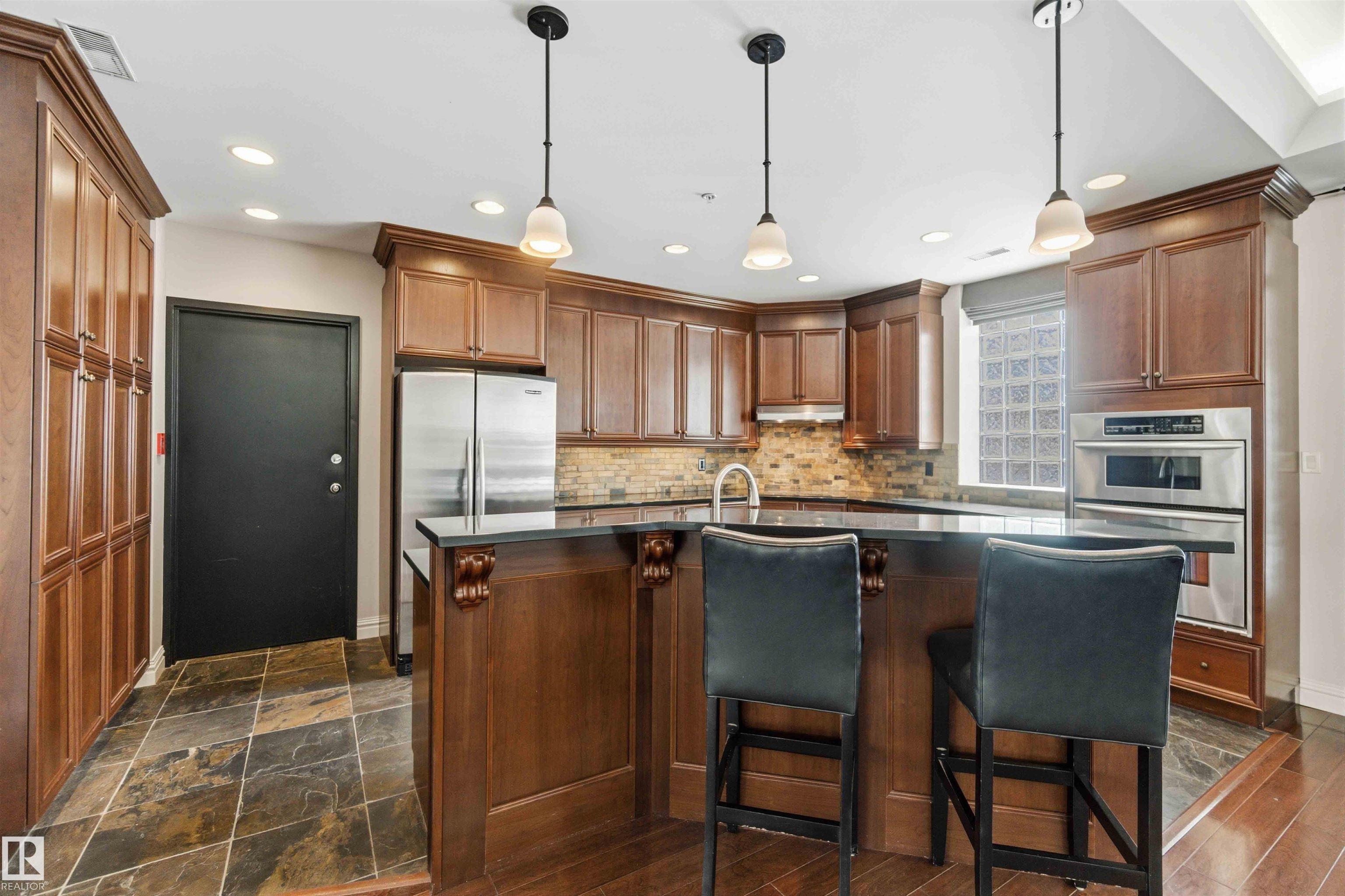 Photo 31 at 401 - 10009 102 Avenue NW, Downtown, Edmonton