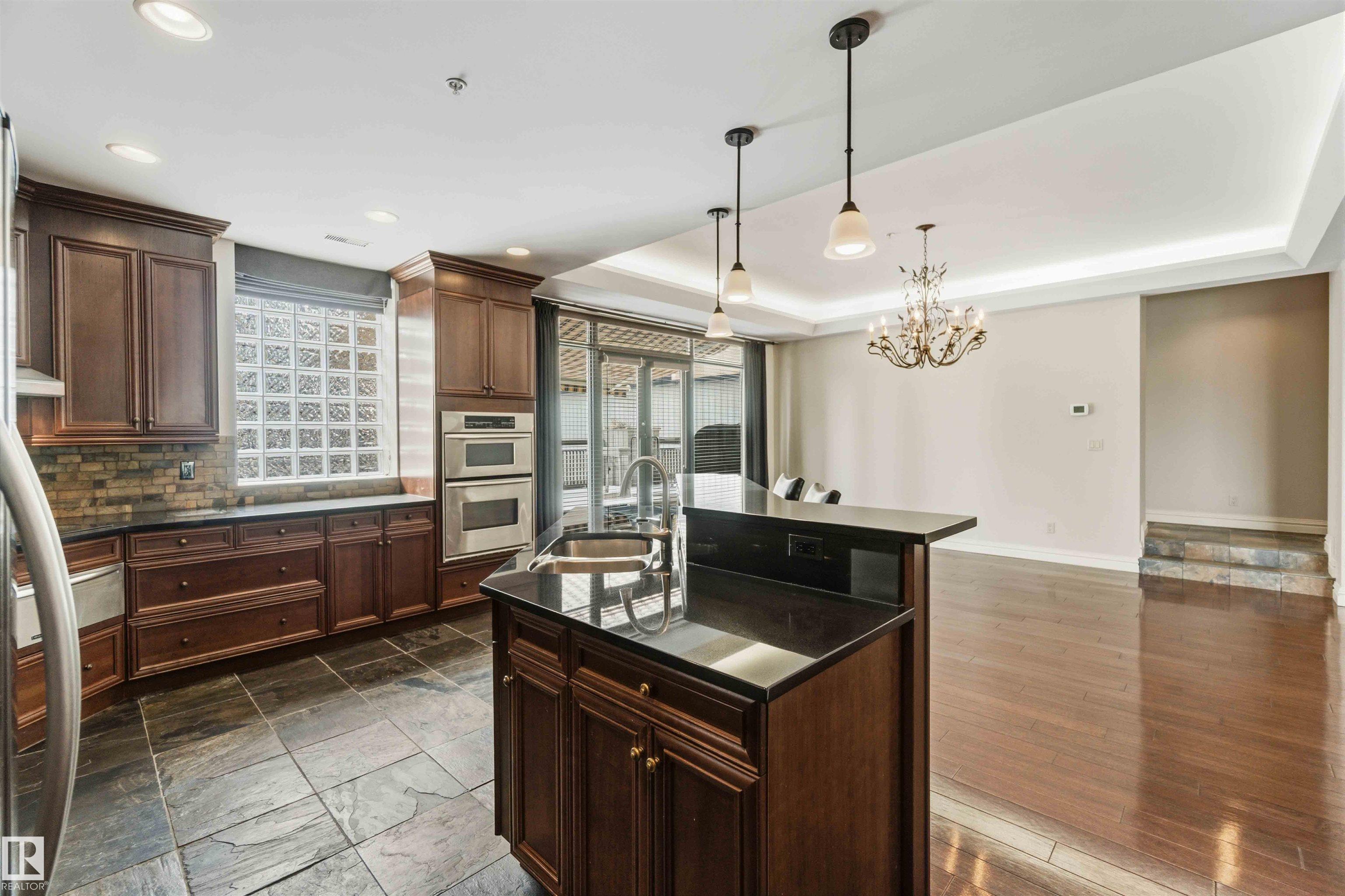 Photo 34 at 401 - 10009 102 Avenue NW, Downtown, Edmonton